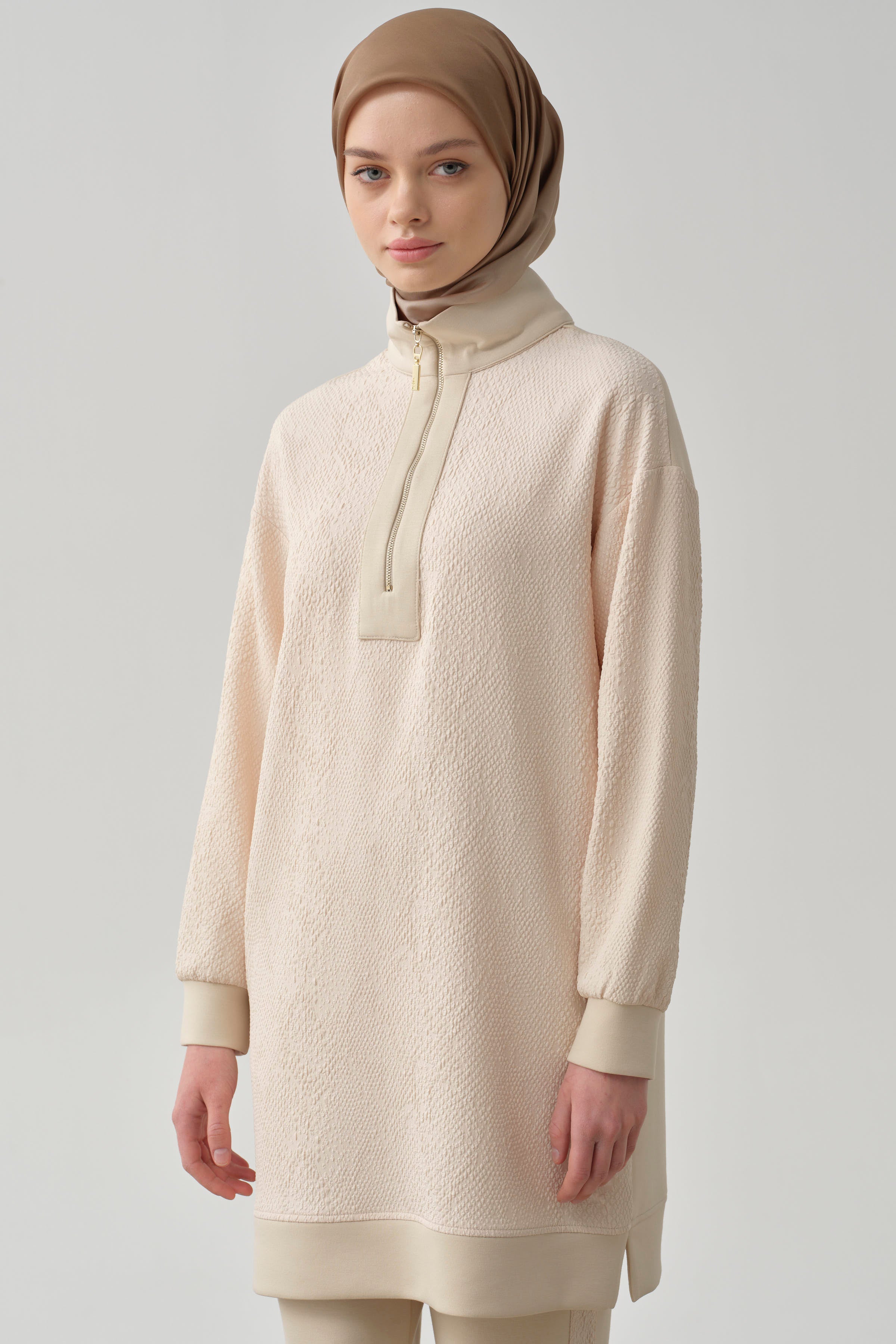 Örme Takım - Ekru TUGBA