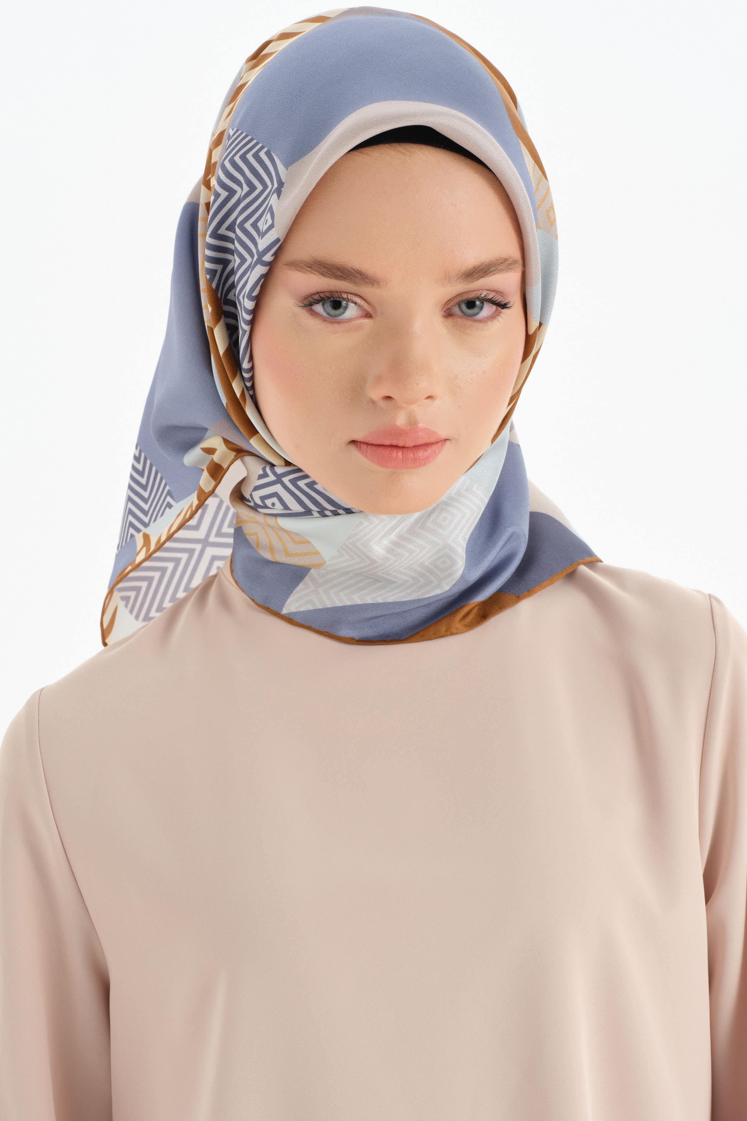 Patchwork Desen Twill İpek Eşarp - Havacı TUGBA