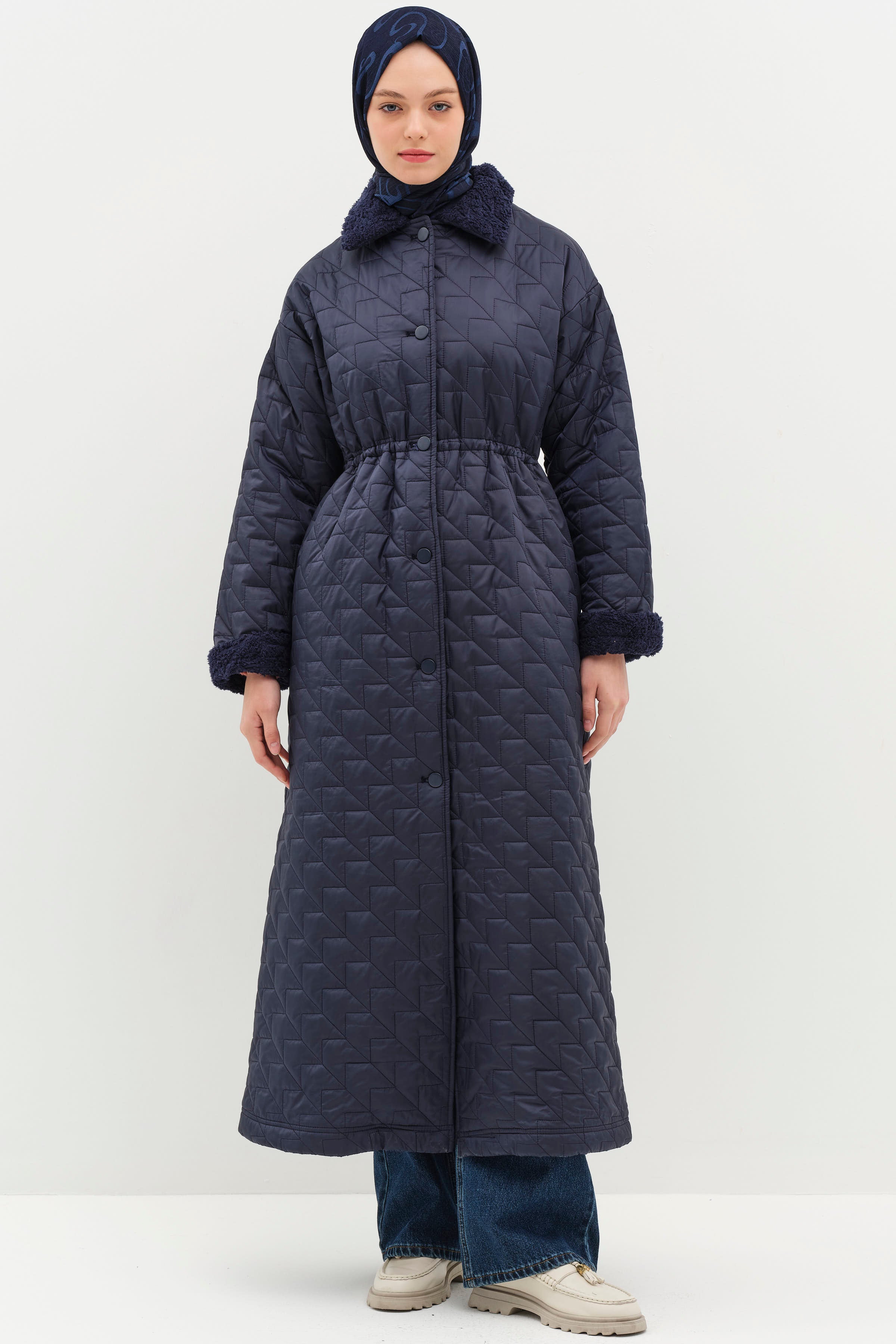 Peluş Detaylı Kapitone Manto - İndigo TUGBA