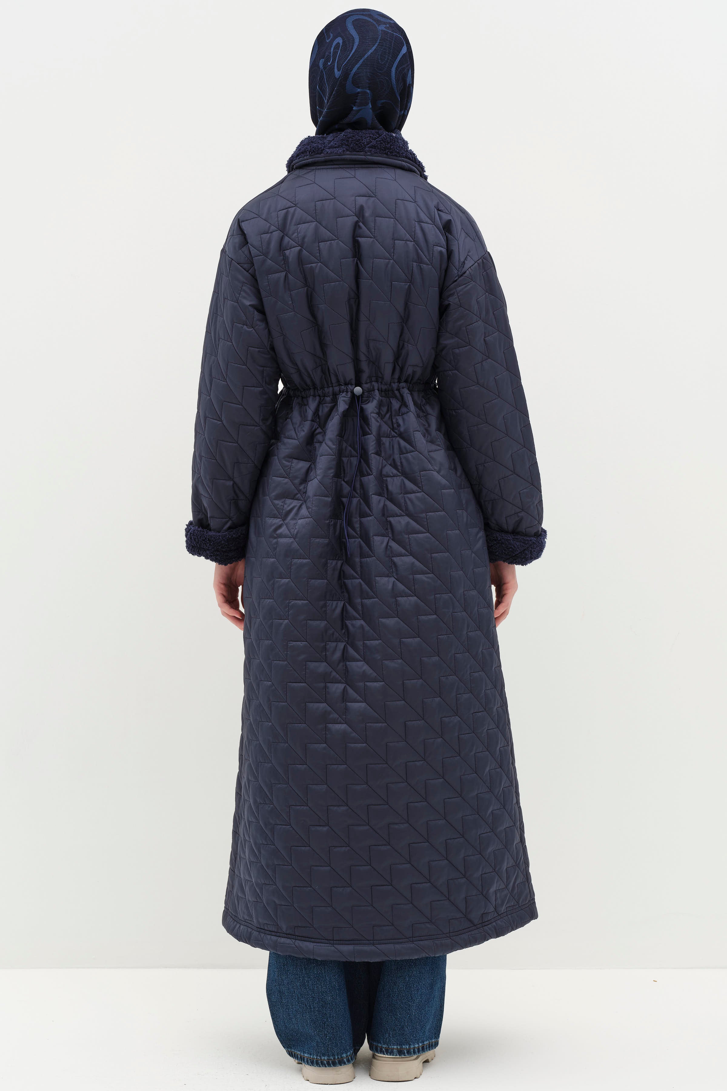 Peluş Detaylı Kapitone Manto - İndigo TUGBA