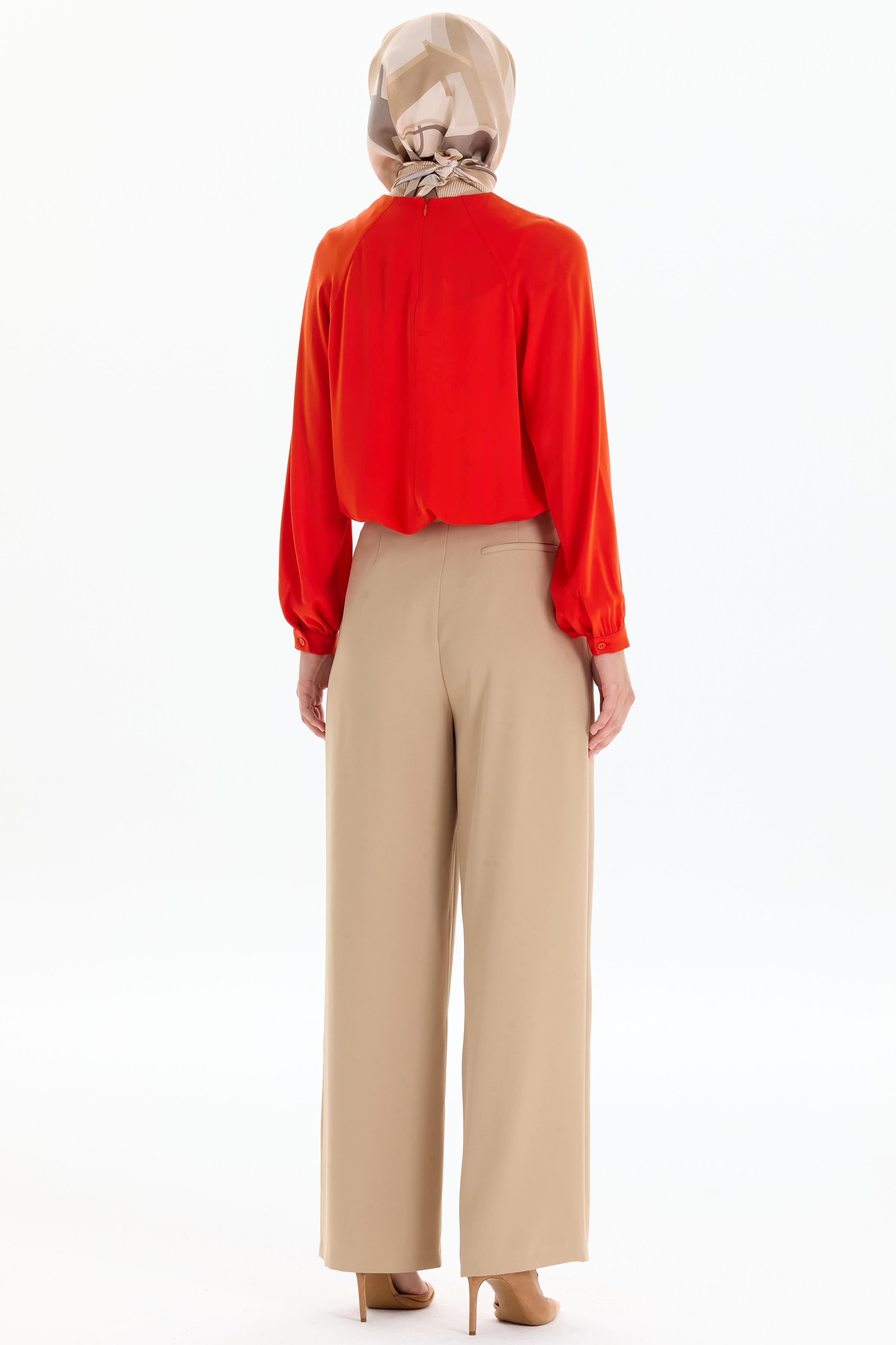 Pile Detaylı Bol Paça Pantolon - Bej TUGBA