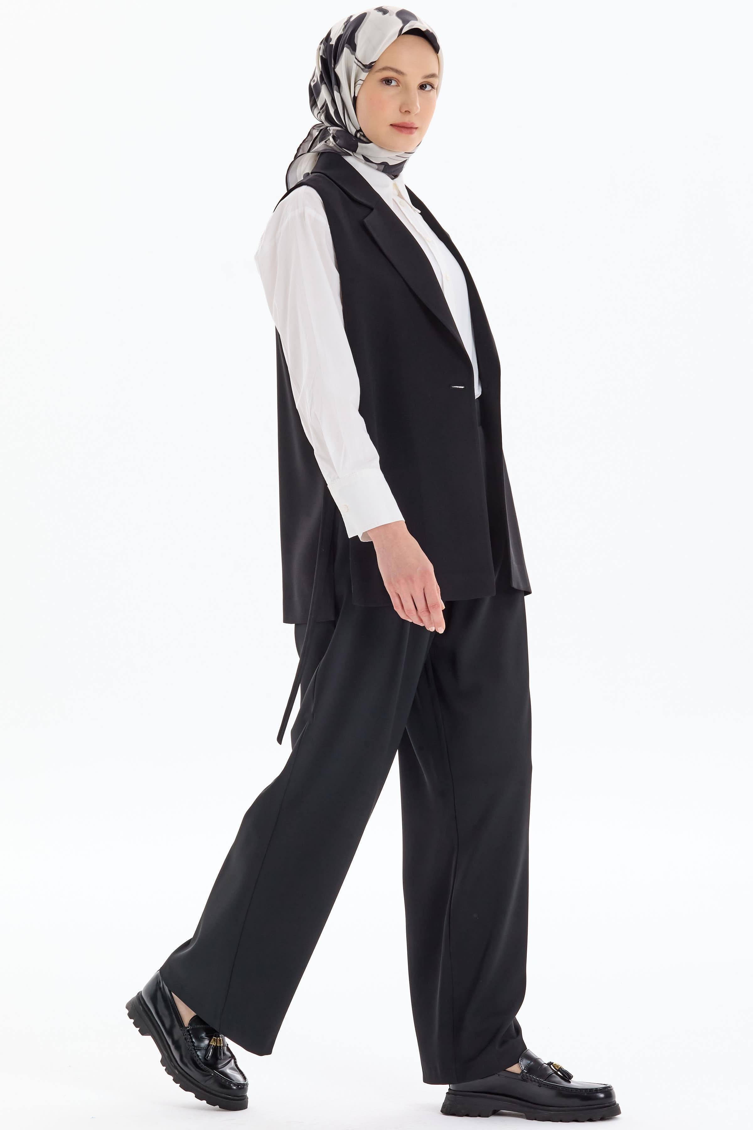 Pile Detaylı Bol Paça Pantolon - Siyah TUGBA