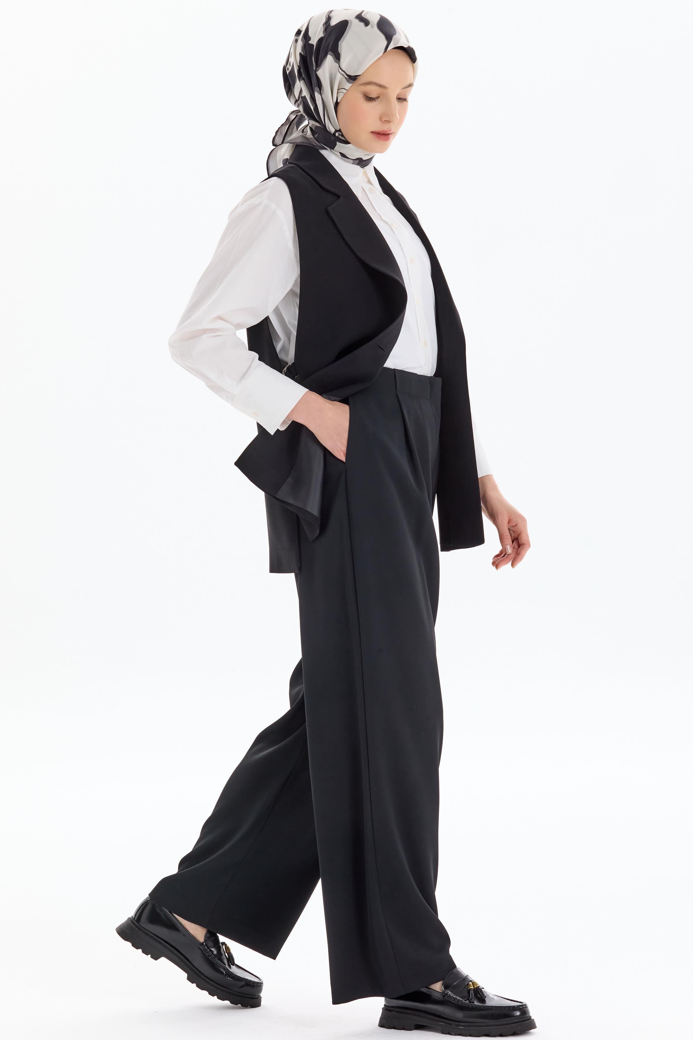 Pile Detaylı Bol Paça Pantolon - Siyah TUGBA