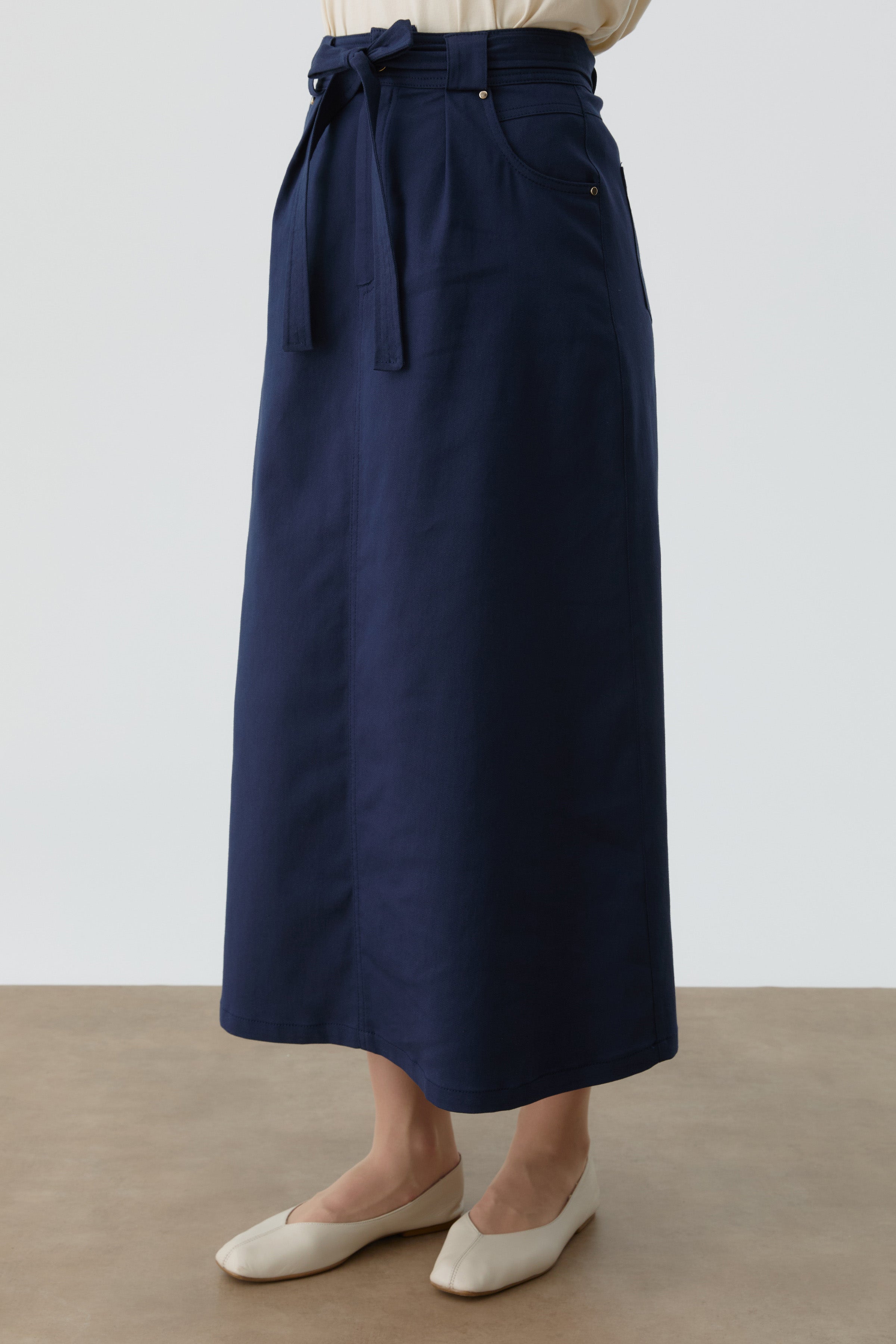 Pile Detaylı Cepli Etek - Lacivert TUGBA