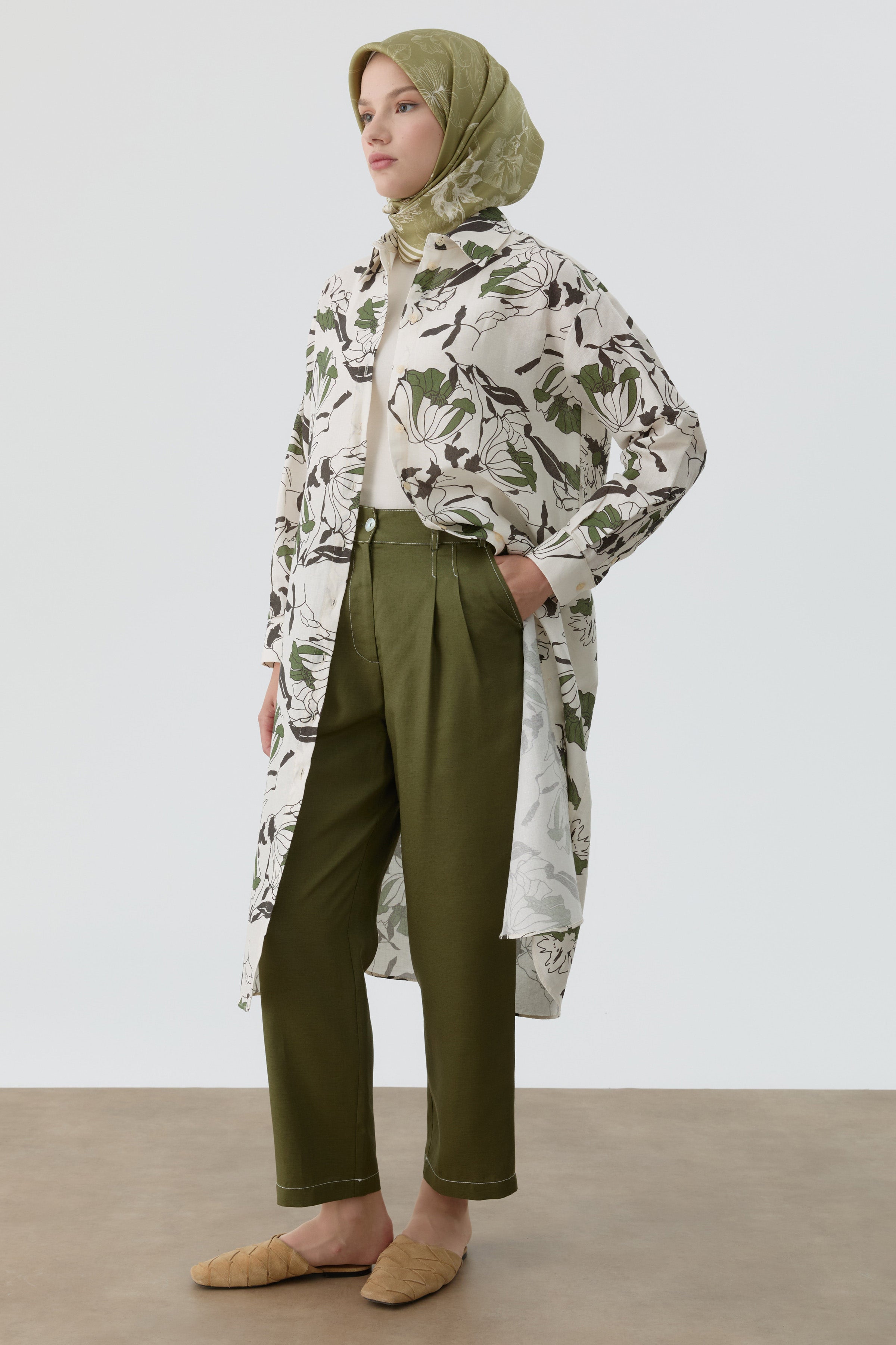 Pile Detaylı Havuç Pantolon - Haki TUGBA