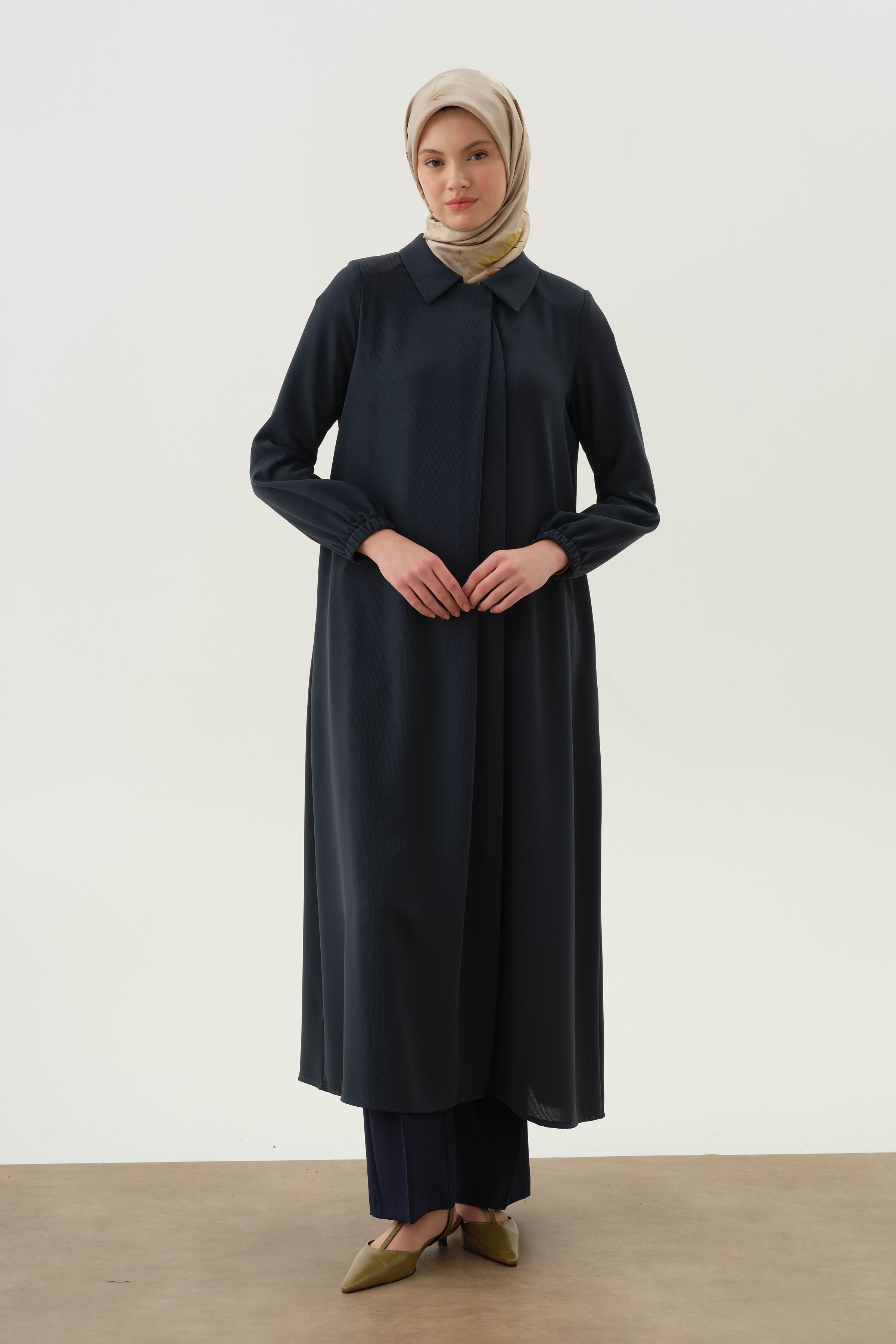 Pile Detaylı Kol Lastikli Ferace - Yeşil TUGBA