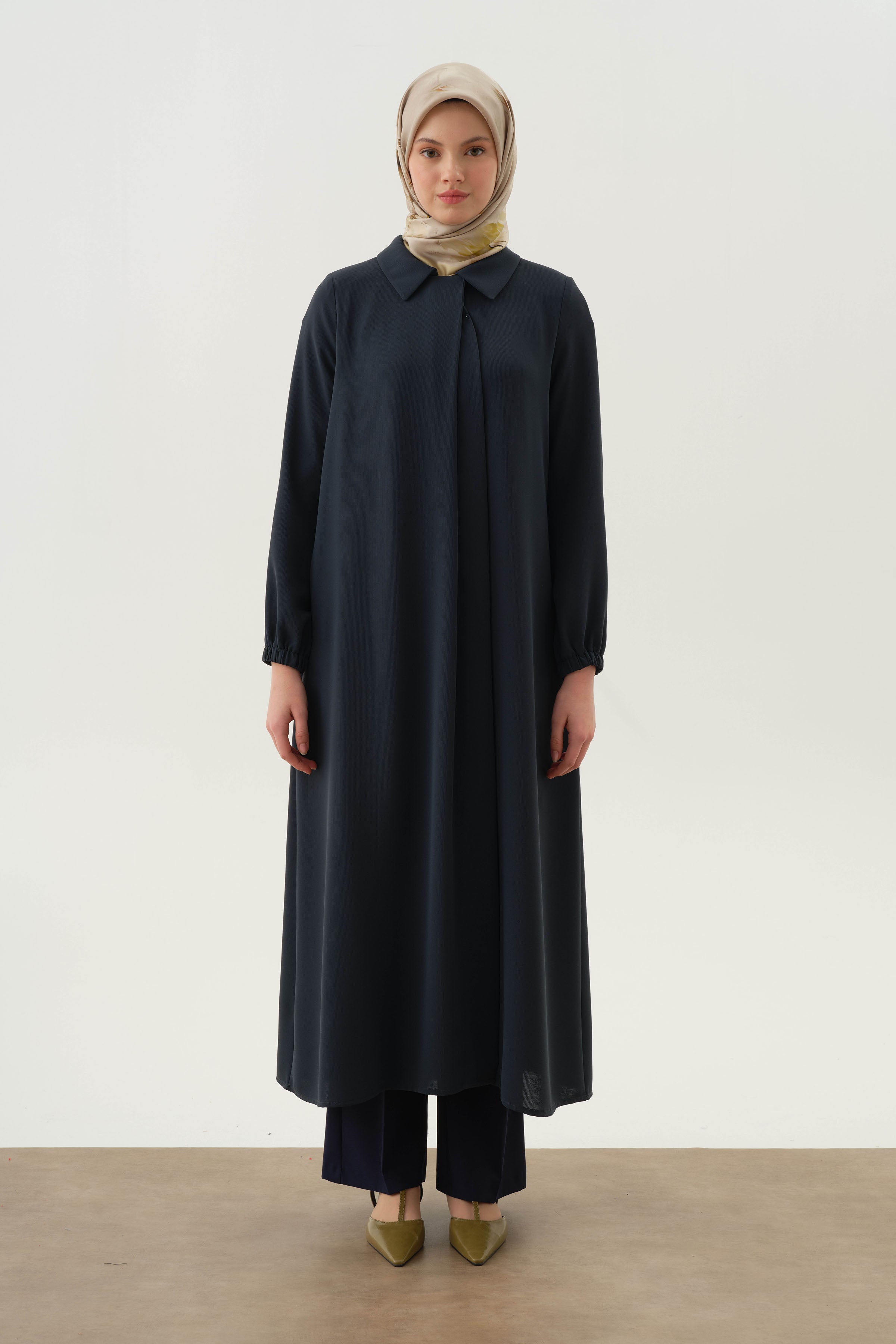 Pile Detaylı Kol Lastikli Ferace - Yeşil TUGBA