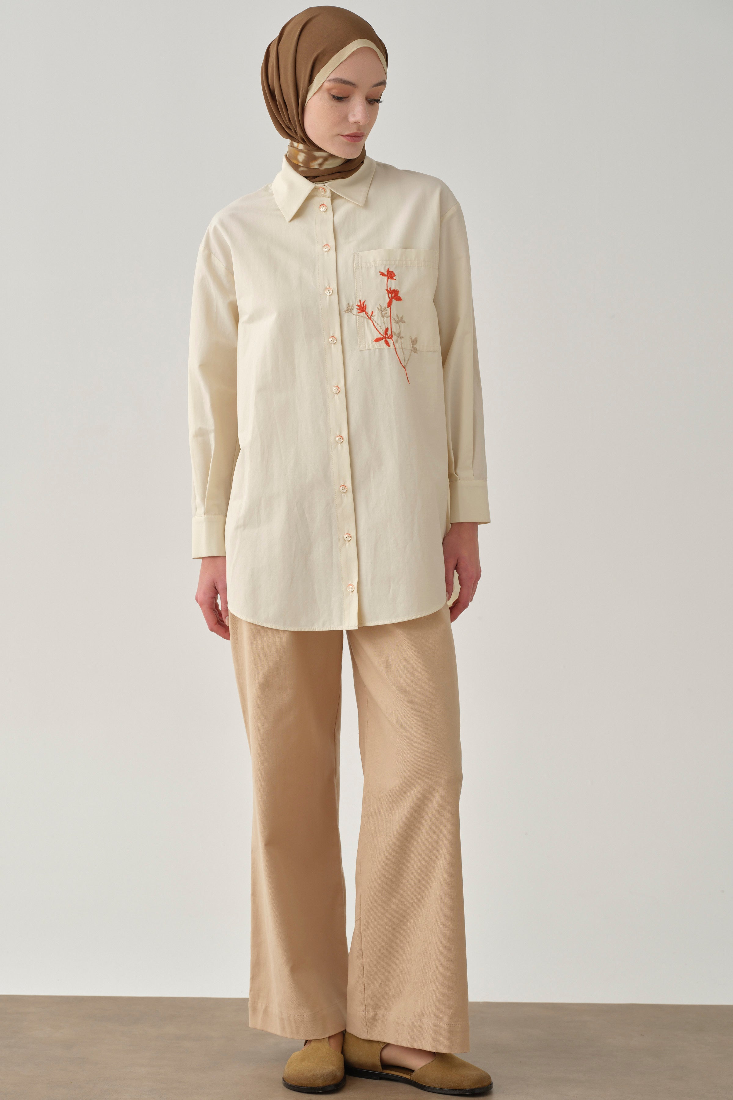 Pile Detaylı Pantolon - Bej TUGBA