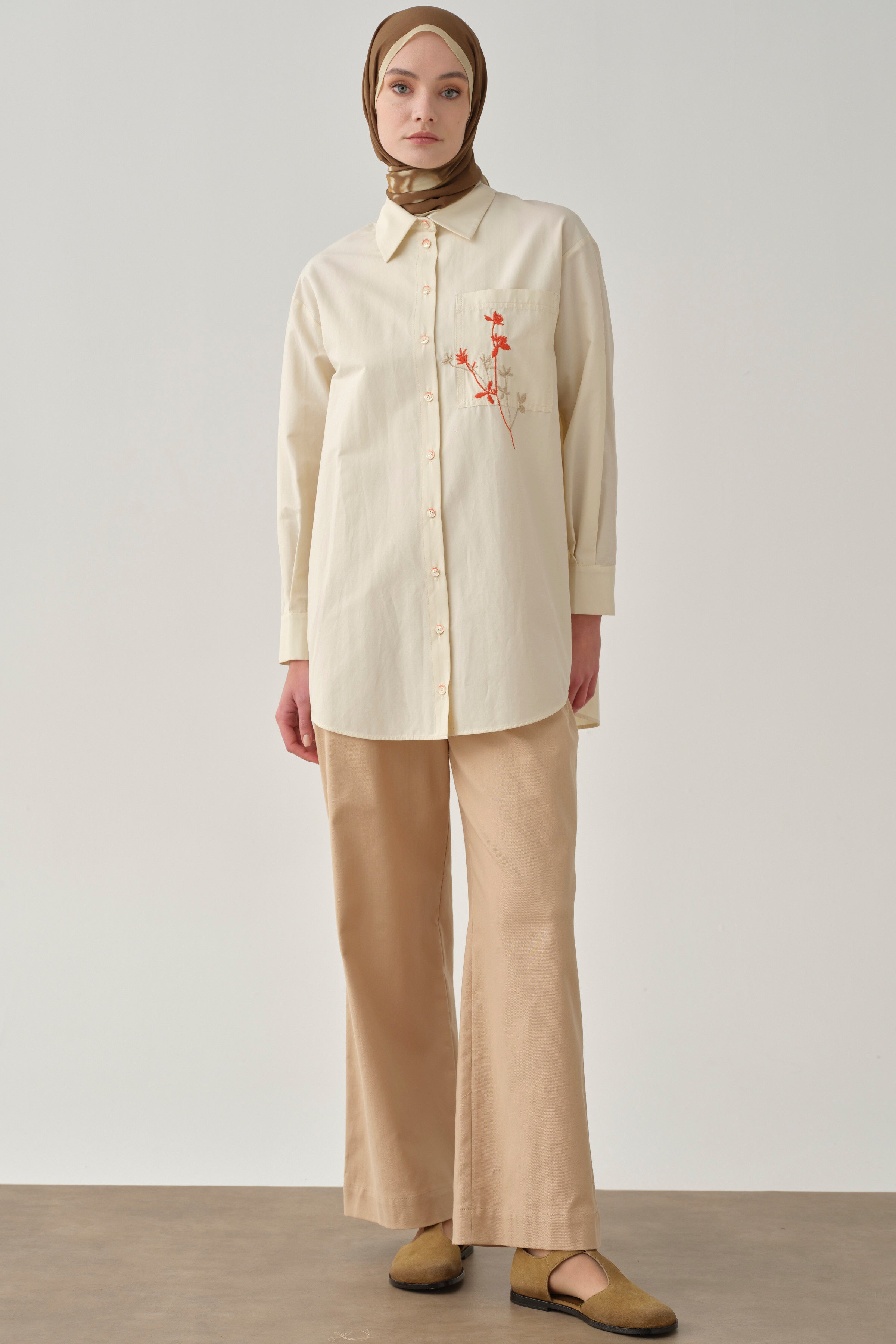 Pile Detaylı Pantolon - Bej TUGBA