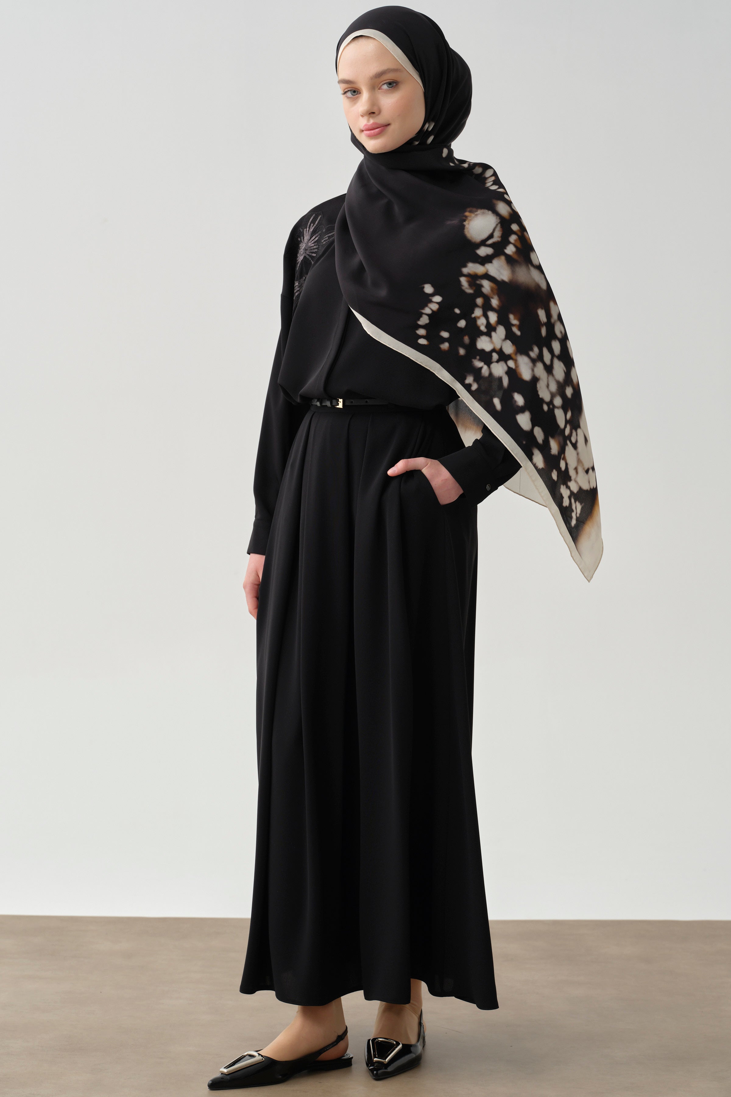 Pileli Kemerli Etek - Siyah TUGBA