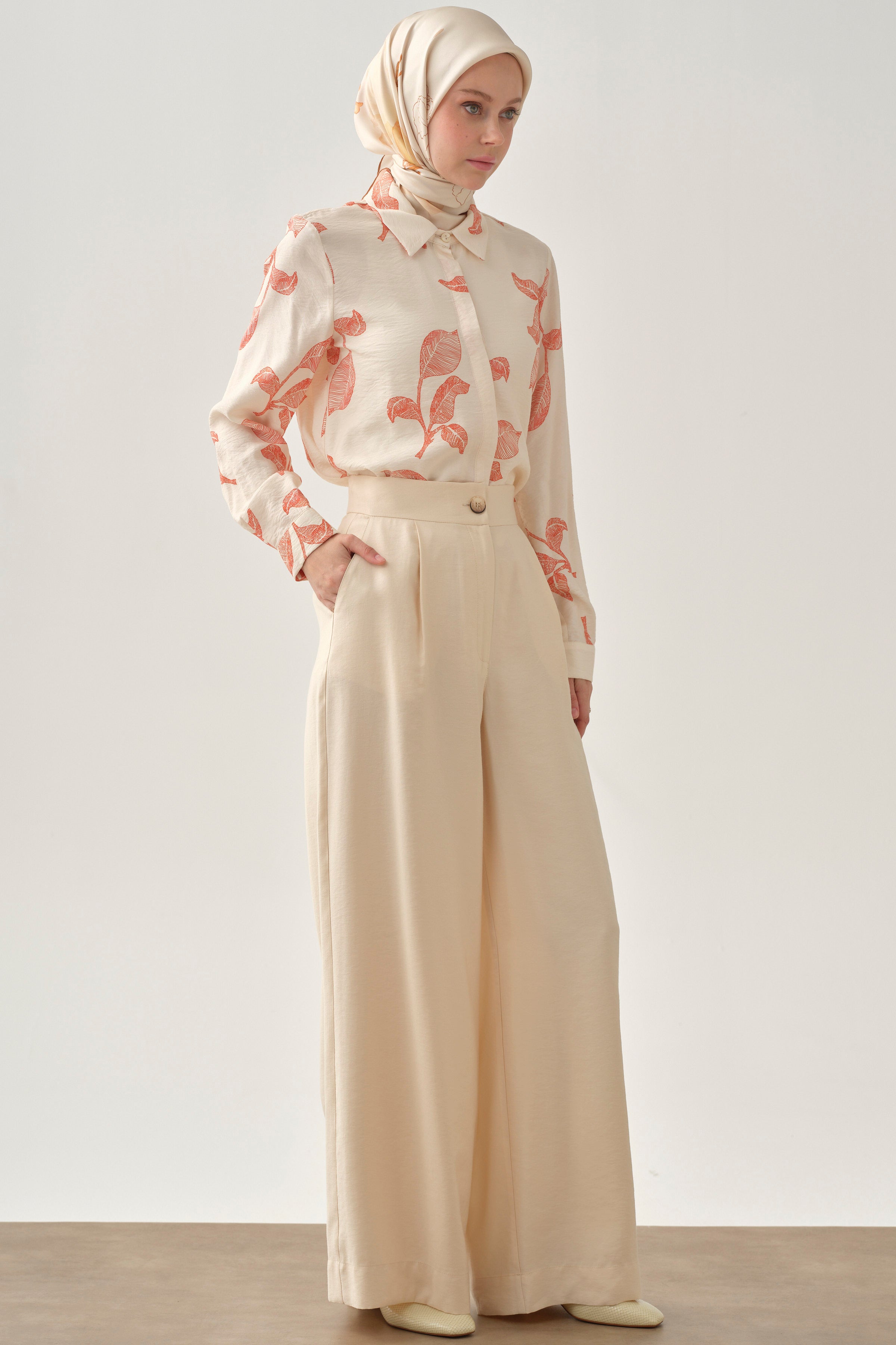 Pileli Pantolon - Ekru TUGBA