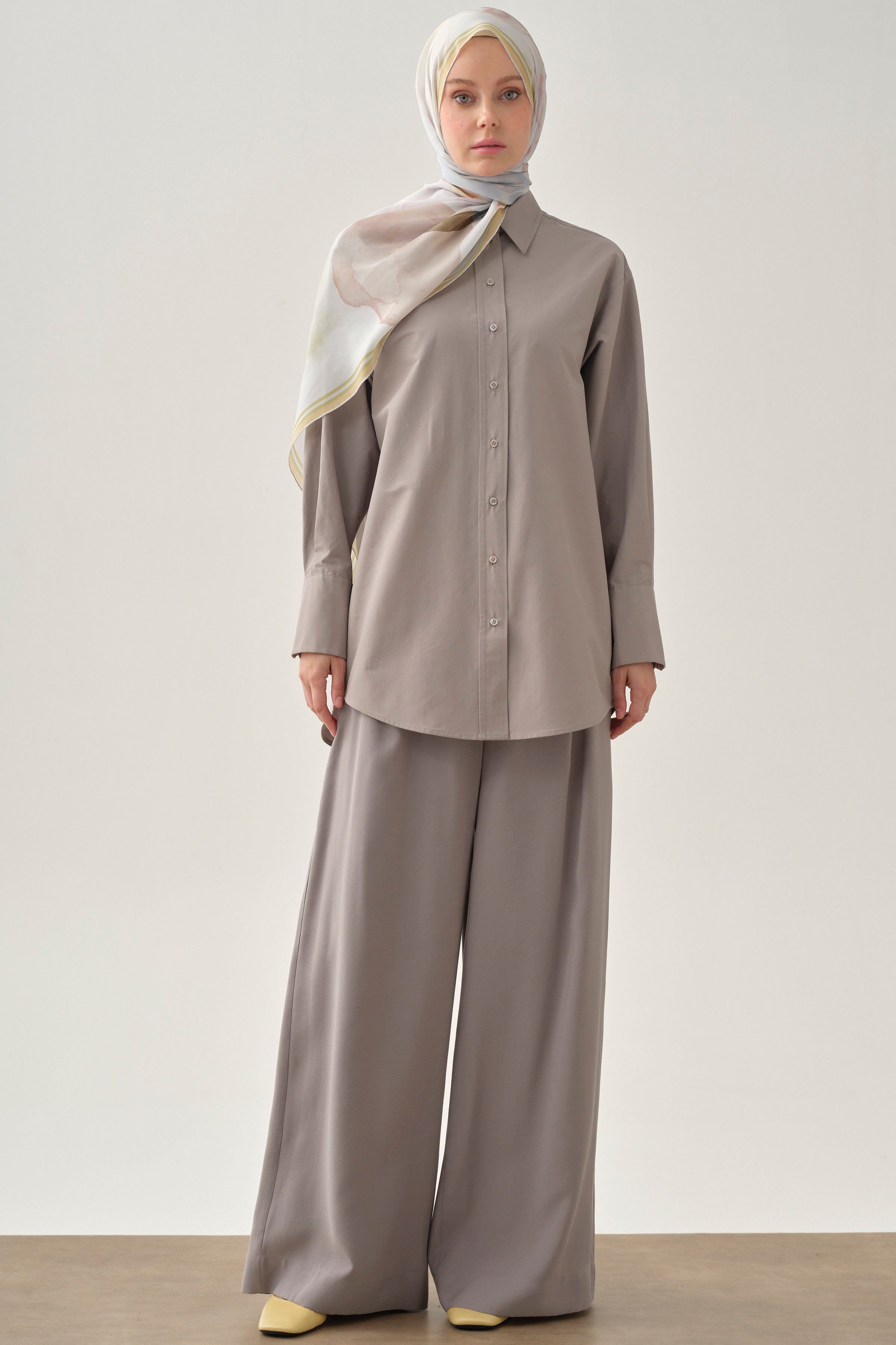 Pileli Pantolon - Gri TUGBA