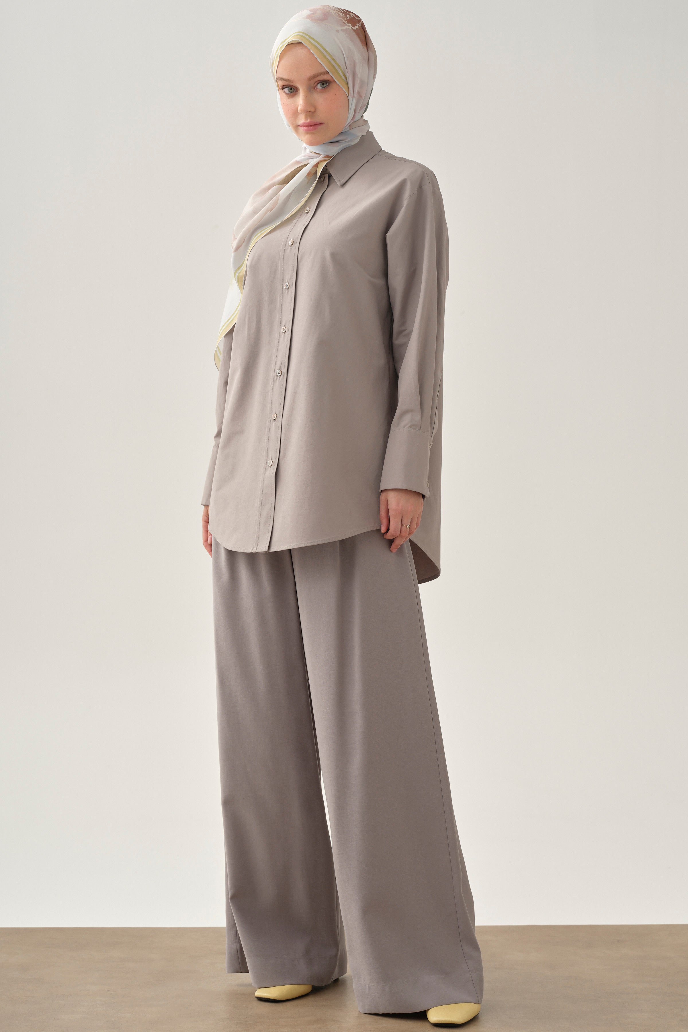 Pileli Pantolon - Gri TUGBA