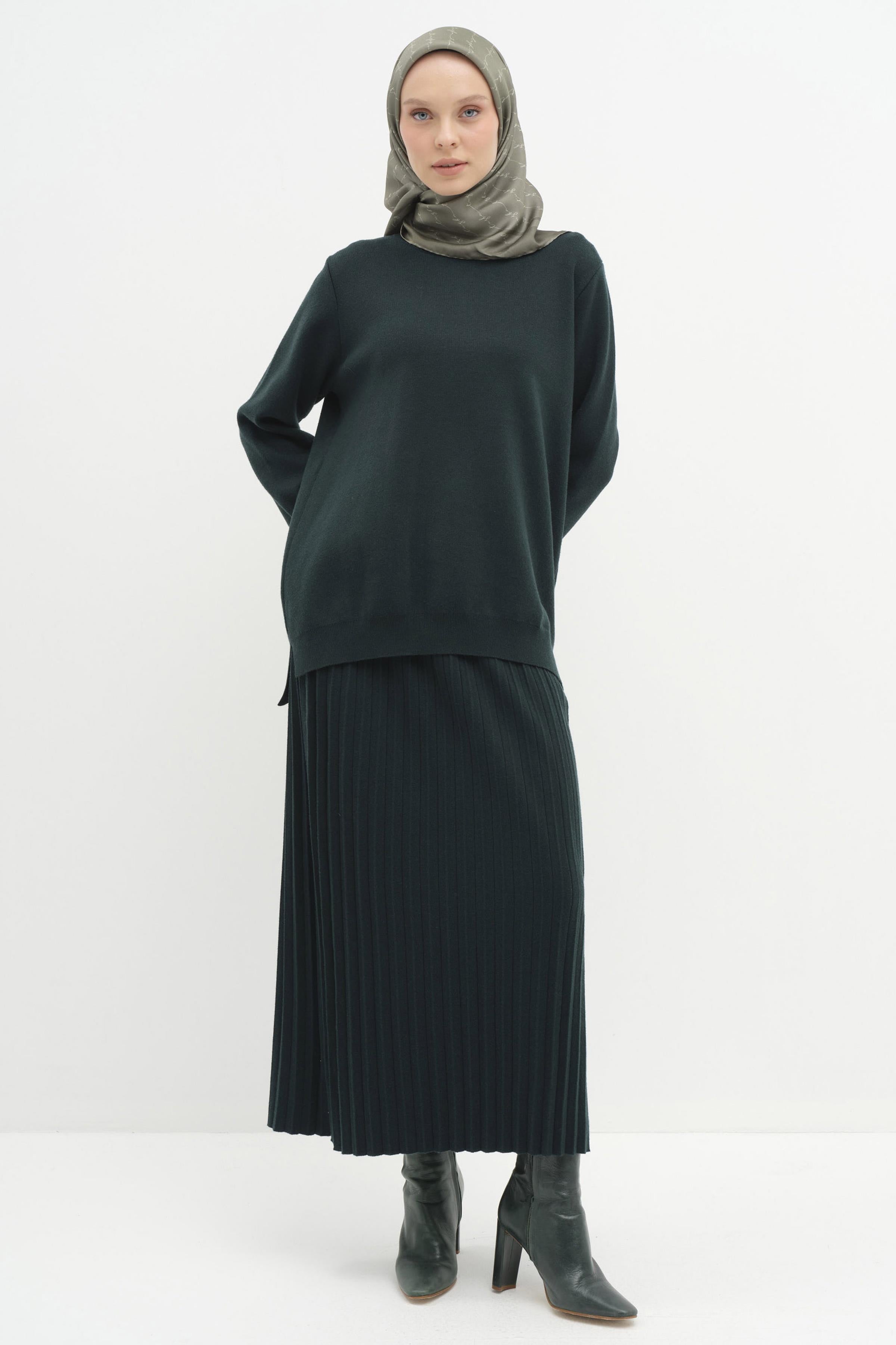 Pilise Etekli Triko Takım - Nefti TUGBA