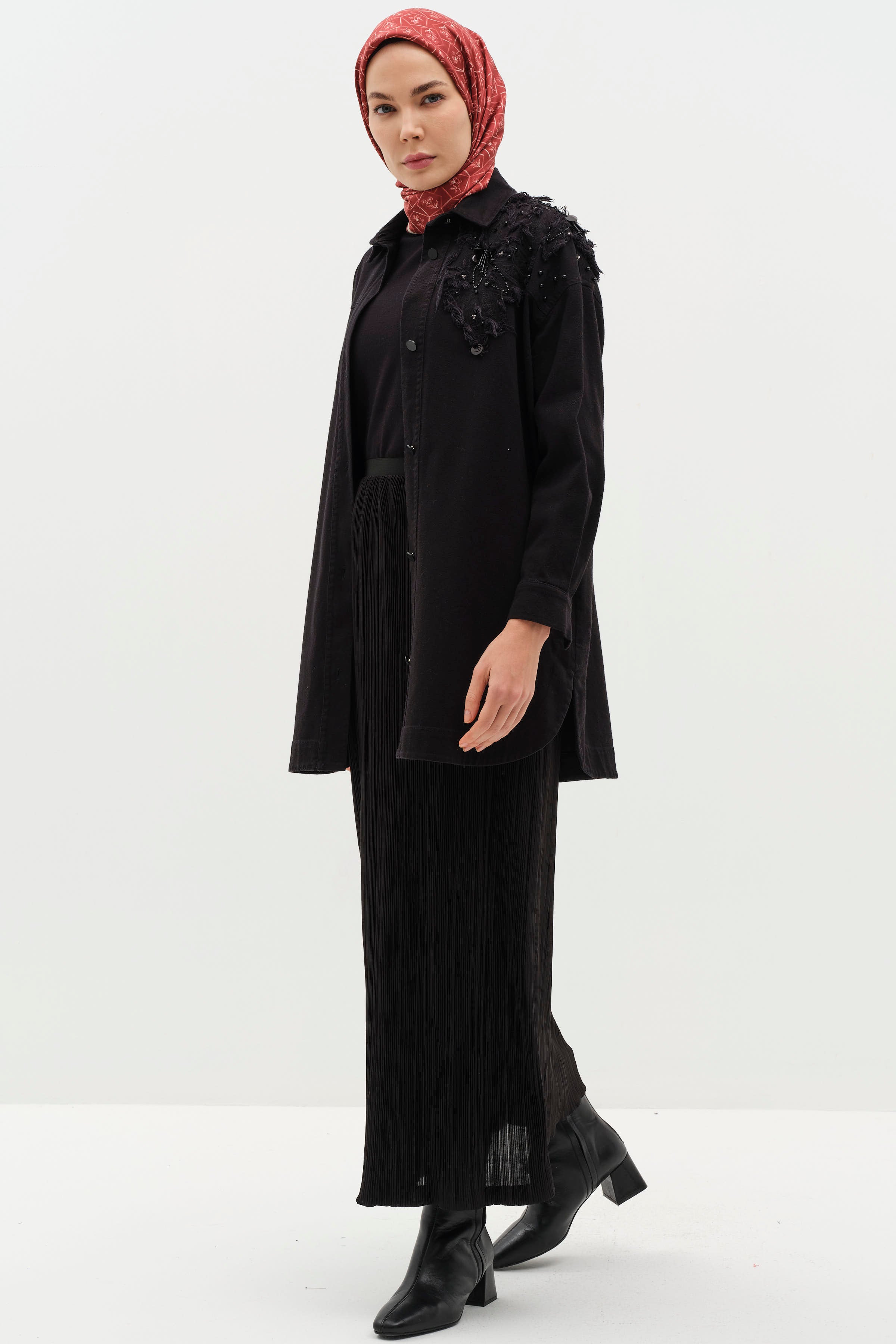 Piliseli Beli Lastikli Etek - Siyah TUGBA