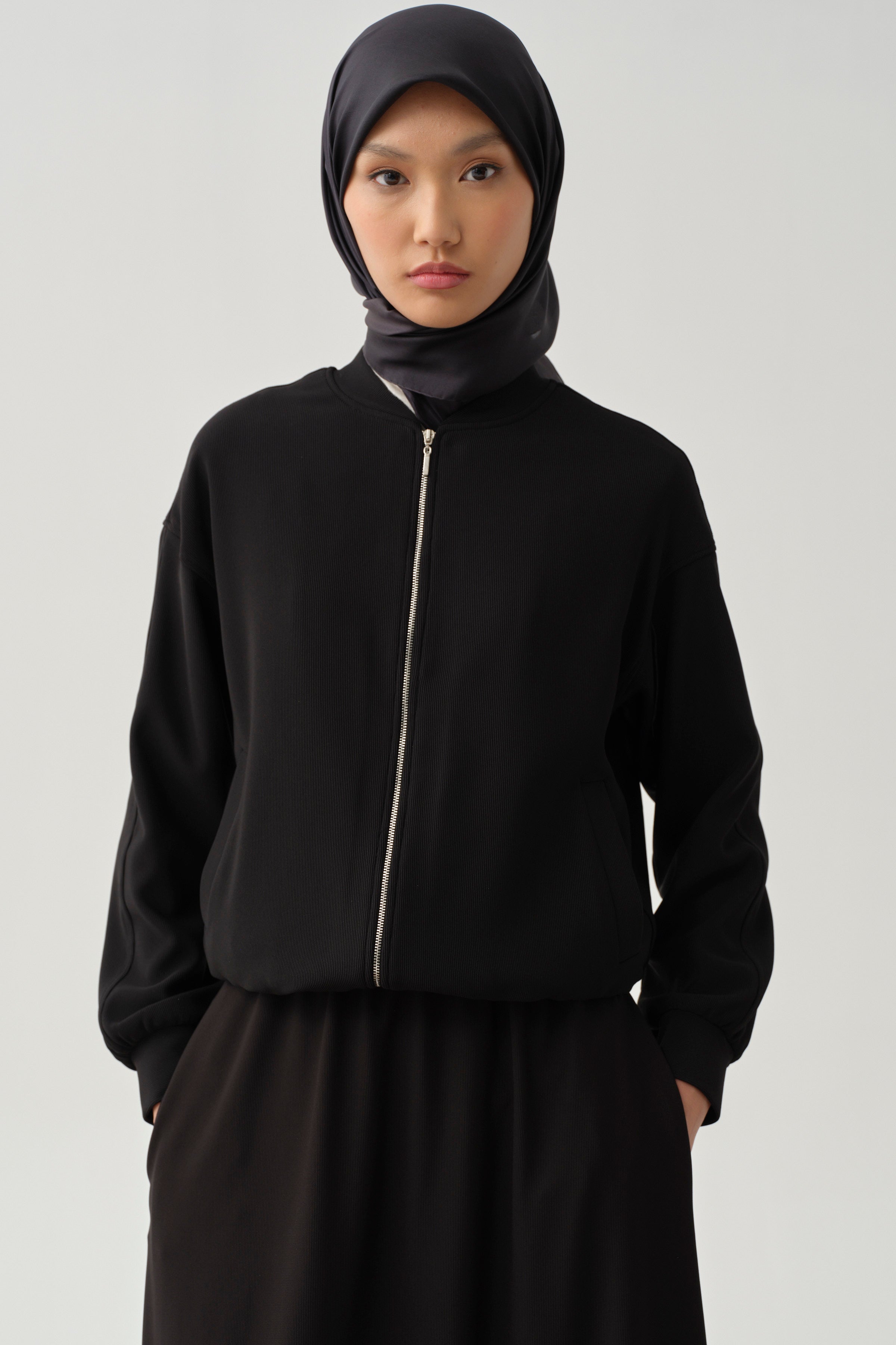 Pilot Yaka Lastikli Örme Ceket - Siyah TUGBA