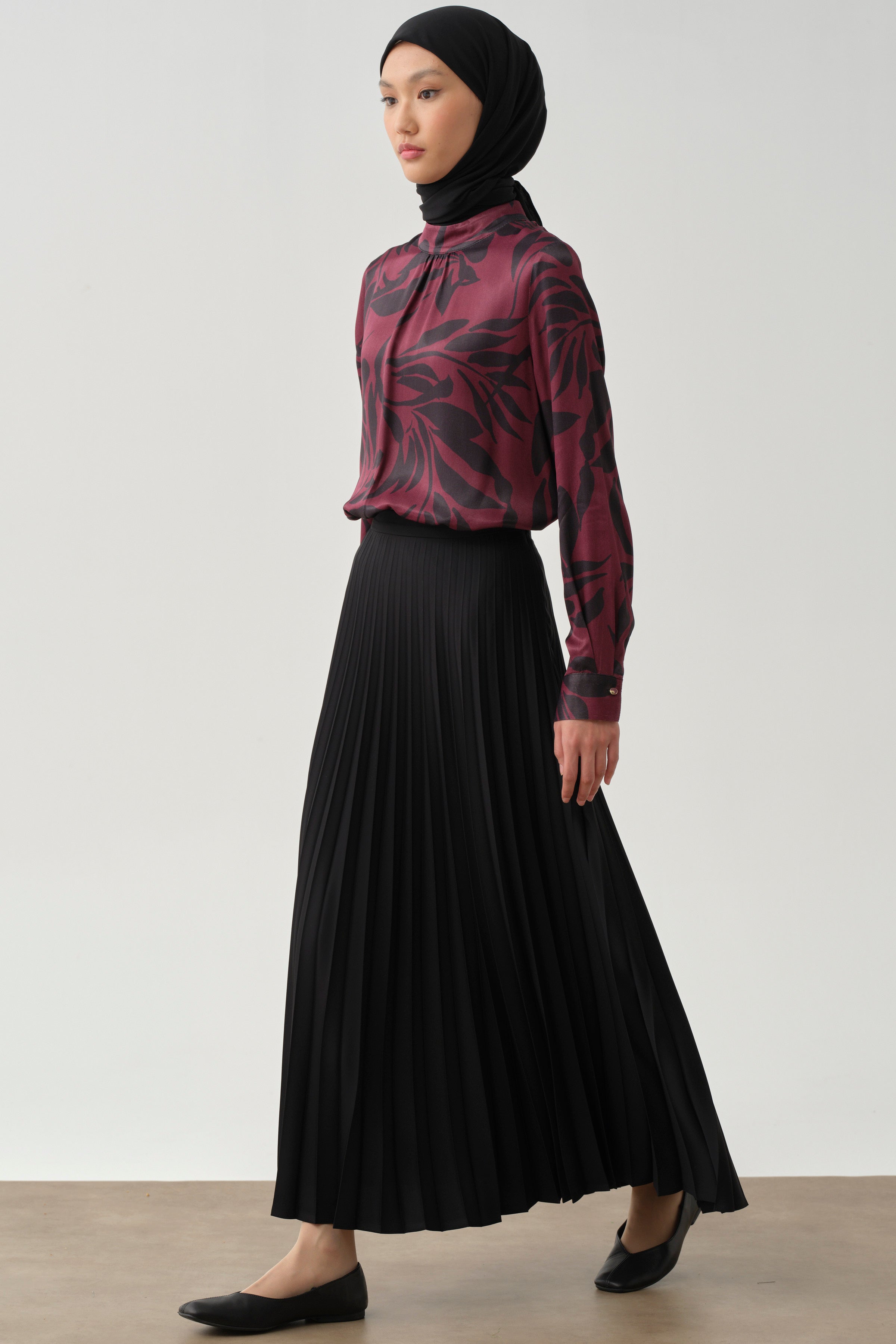 Plisoley Etek - Siyah TUGBA