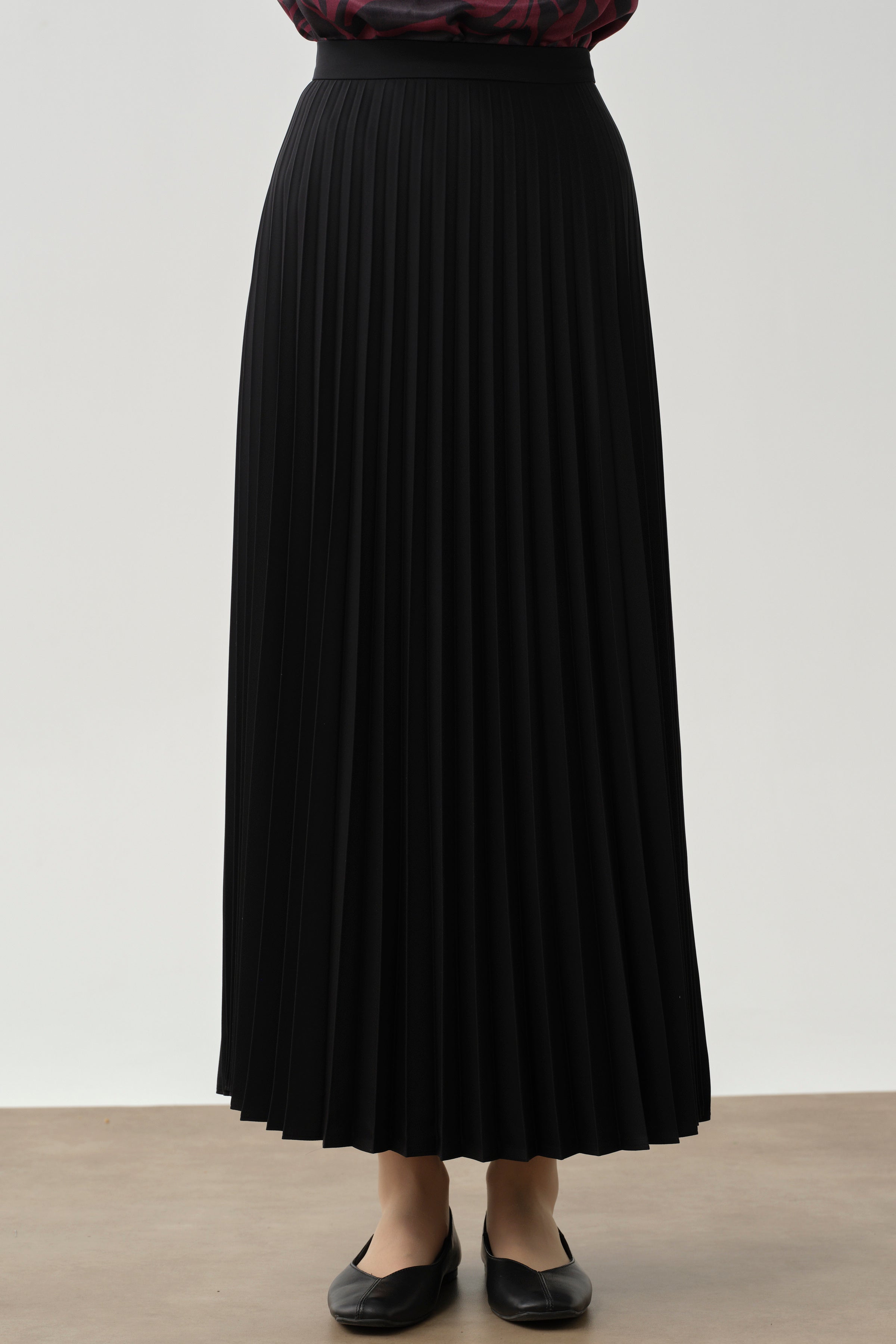 Plisoley Etek - Siyah TUGBA