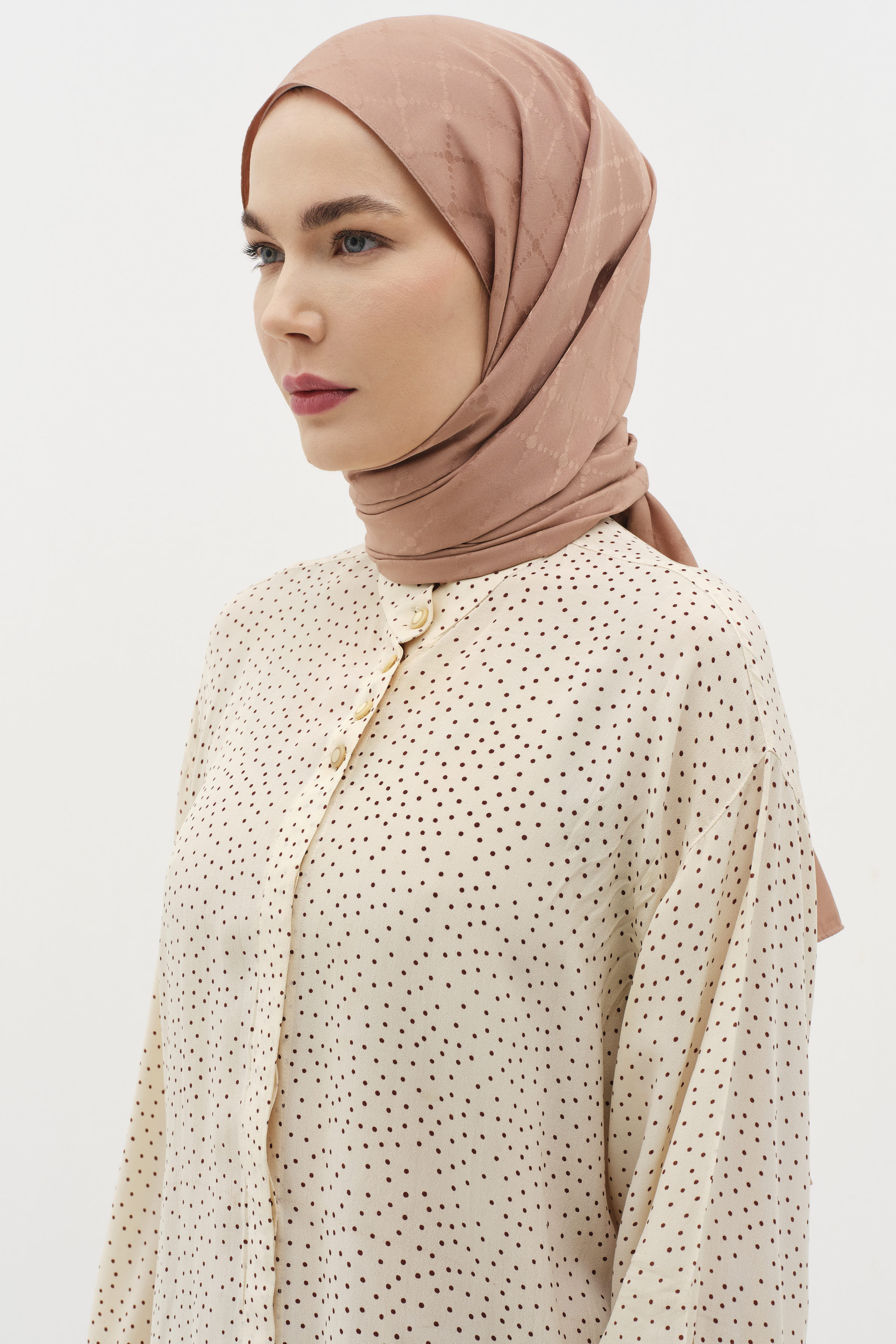 Puan Kare Desen Viskon Şal - Bisküvi TUĞBA