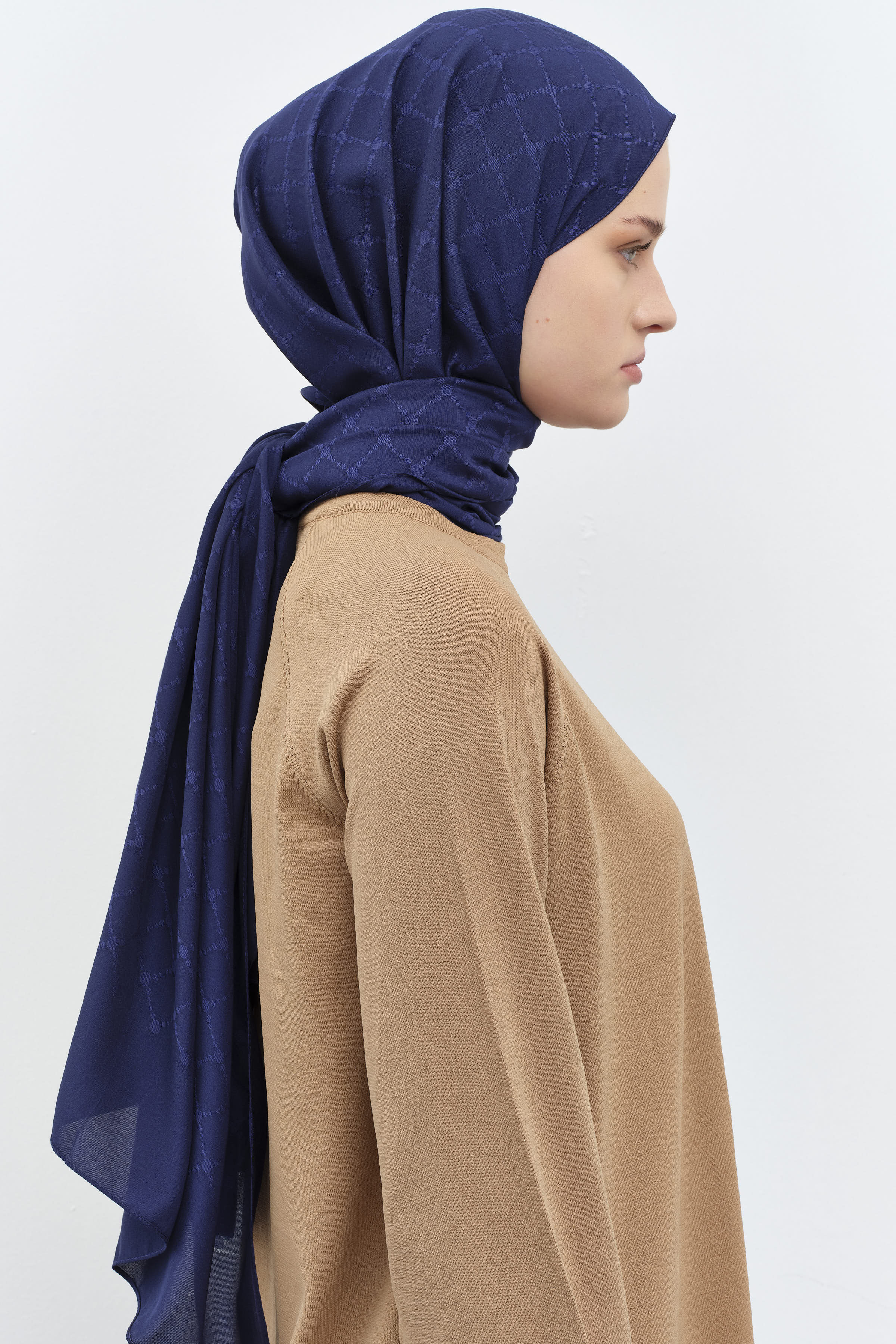Puan Kare Desen Viskon Şal - Lacivert TUGBA