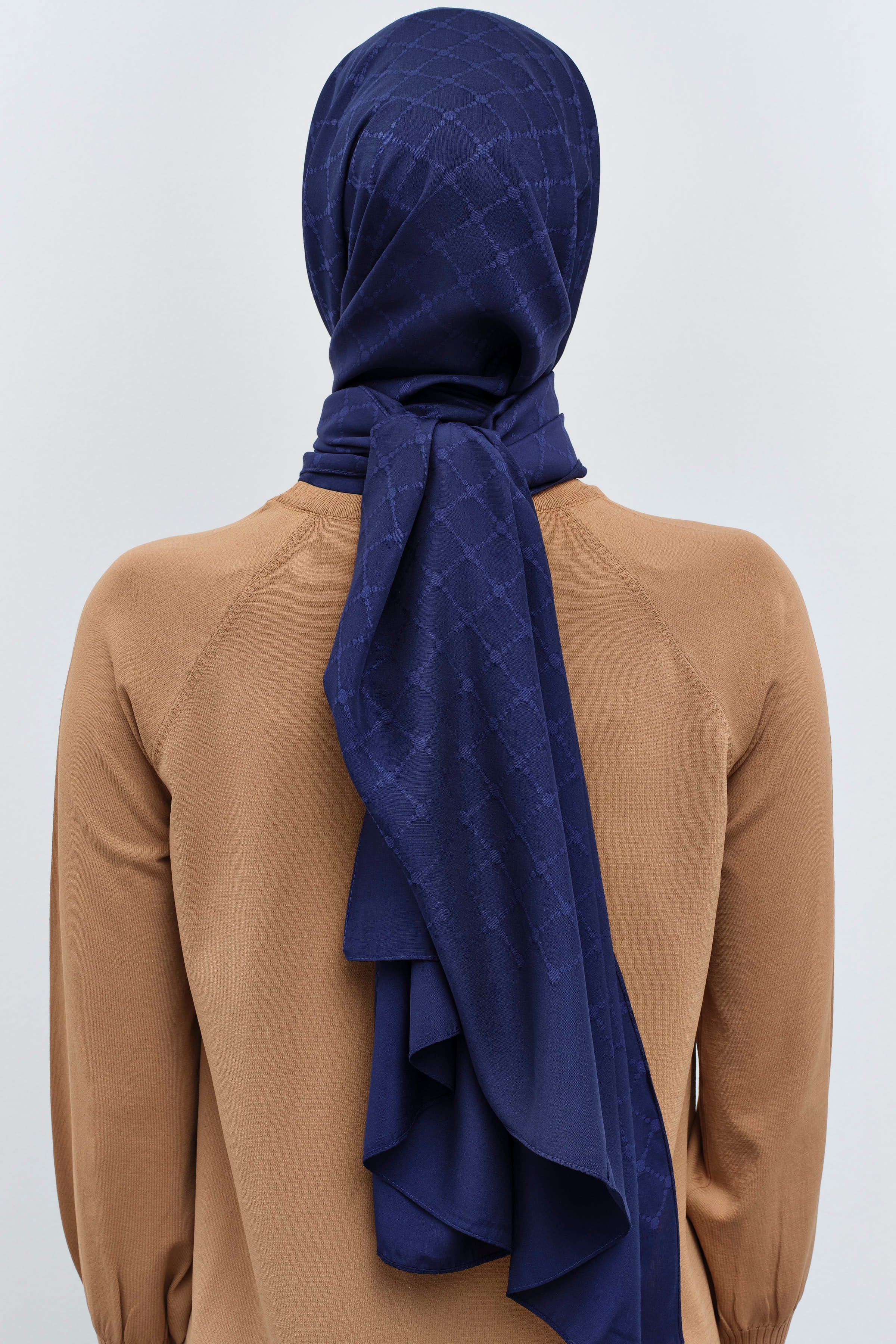 Puan Kare Desen Viskon Şal - Lacivert TUGBA