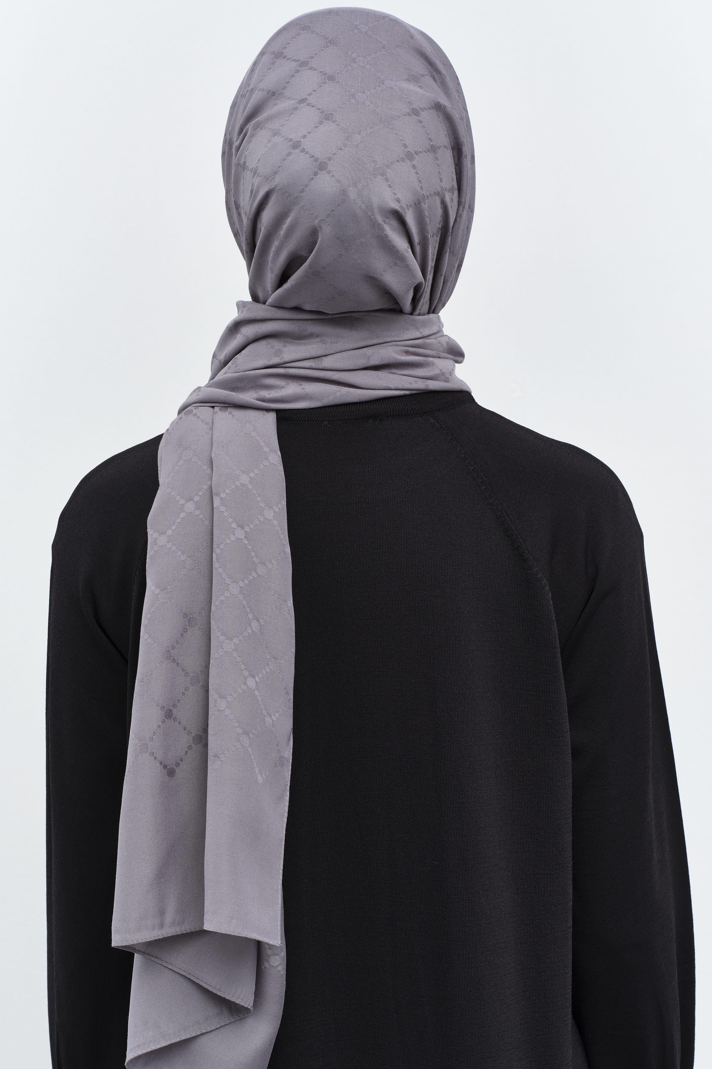 Puan Kare Desen Viskon Şal - Füme TUGBA