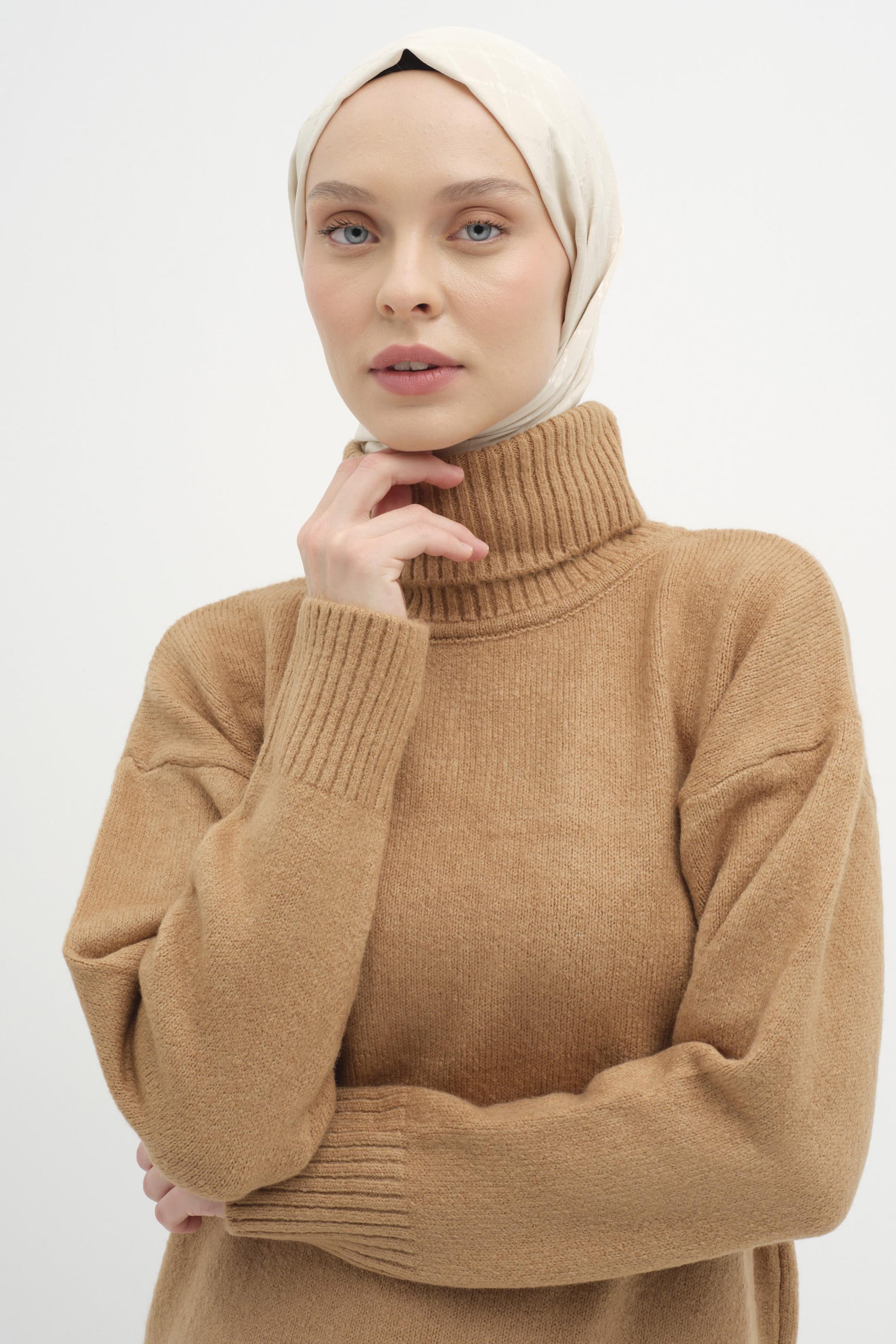 Puan Kare Desen Viskon Şal - Taş TUGBA