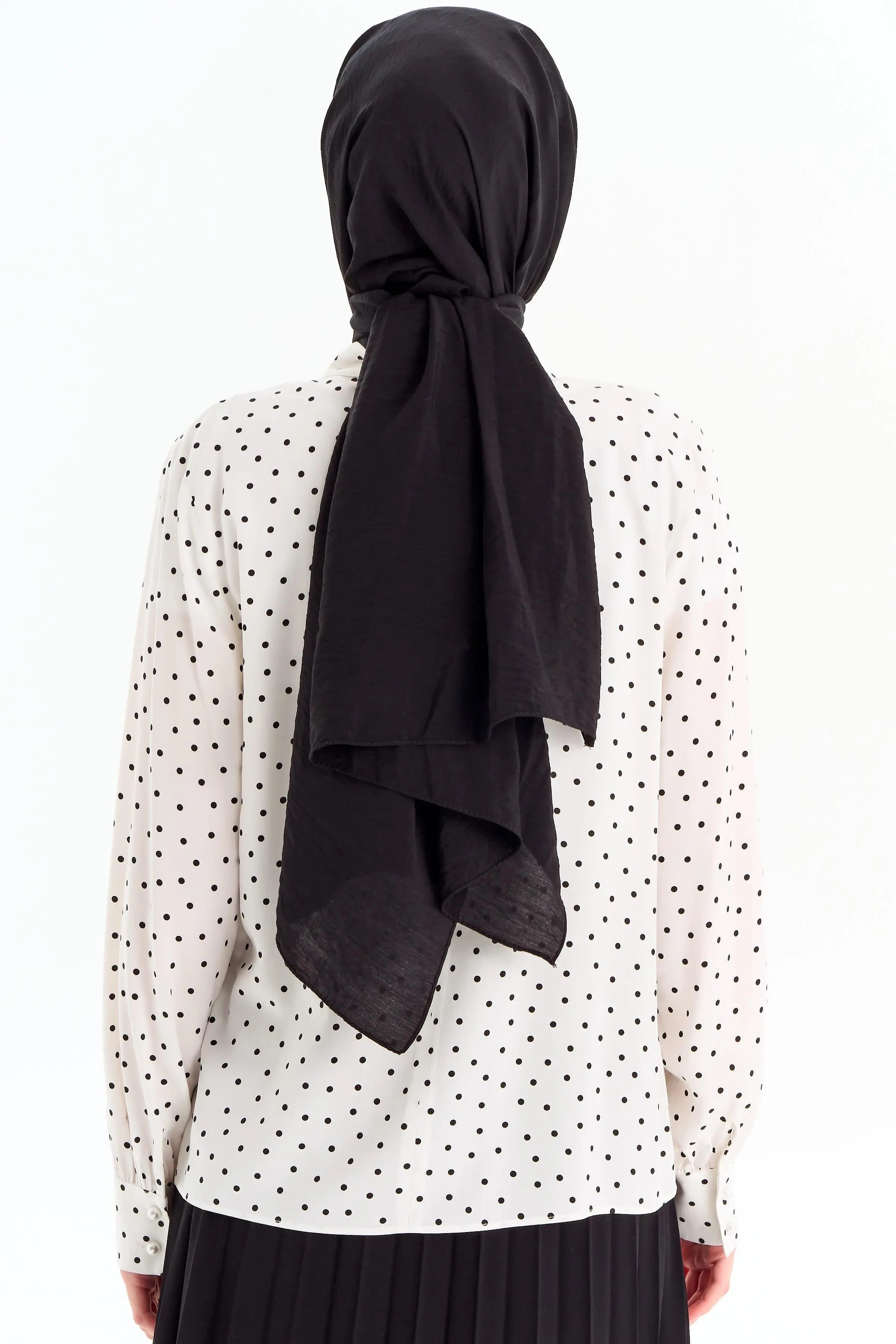 Puantiye Desenli Hakim Yaka Bluz - Beyaz TUGBA