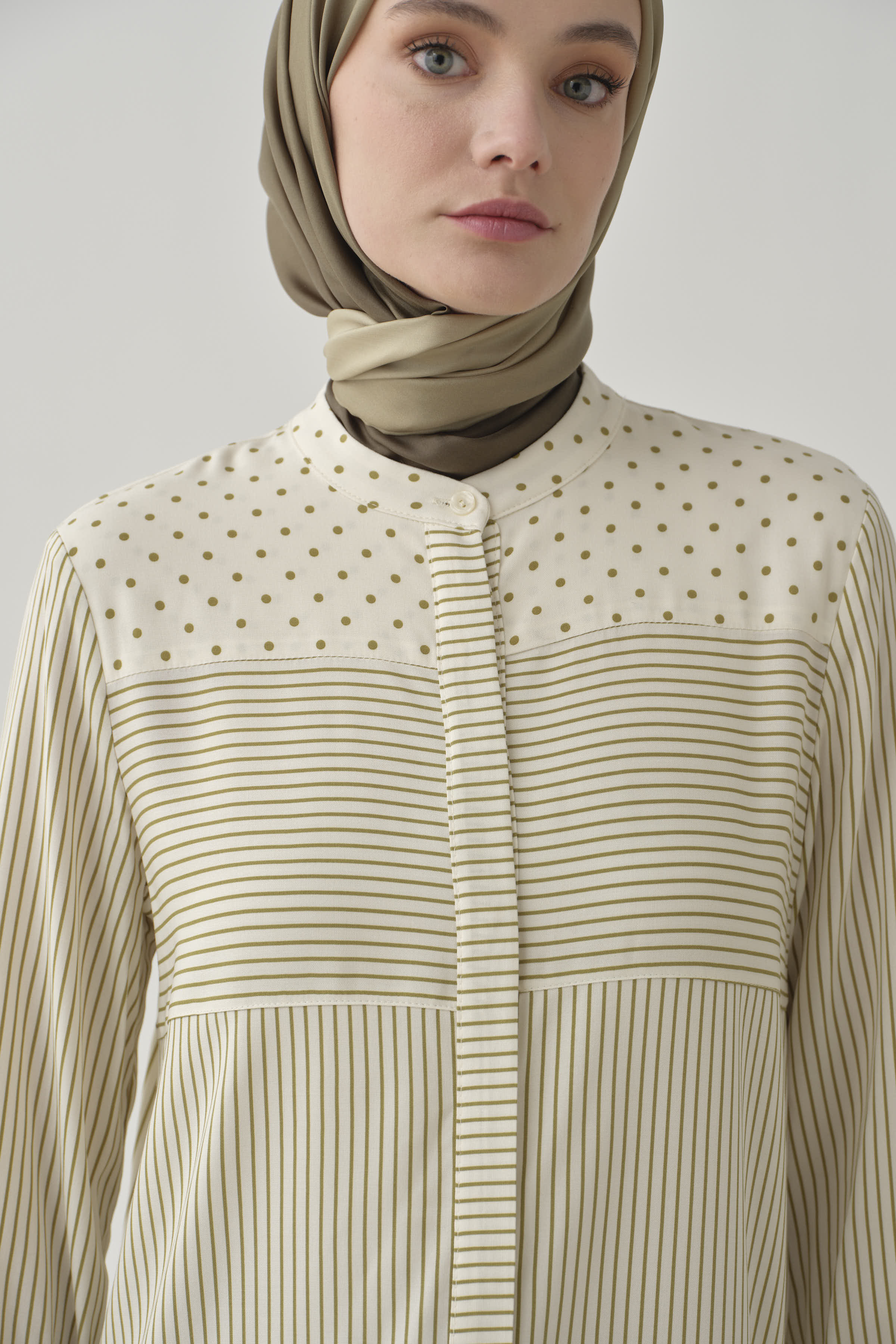 Puantiye Garnili Çizgili Tunik - Olive TUGBA