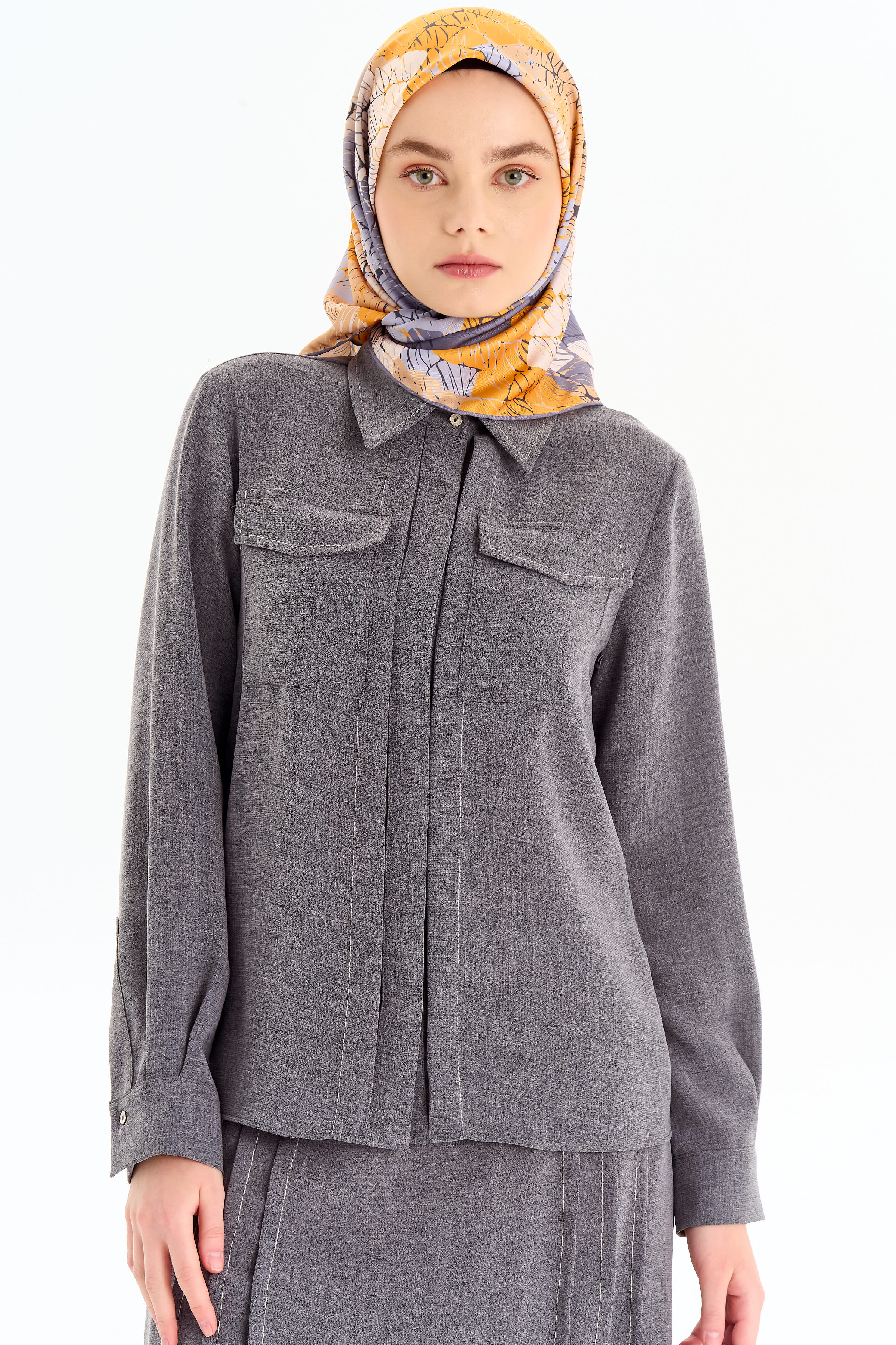 Punto Dikiş Detaylı Gömlek Etek Takım - Koyu Gri TUGBA