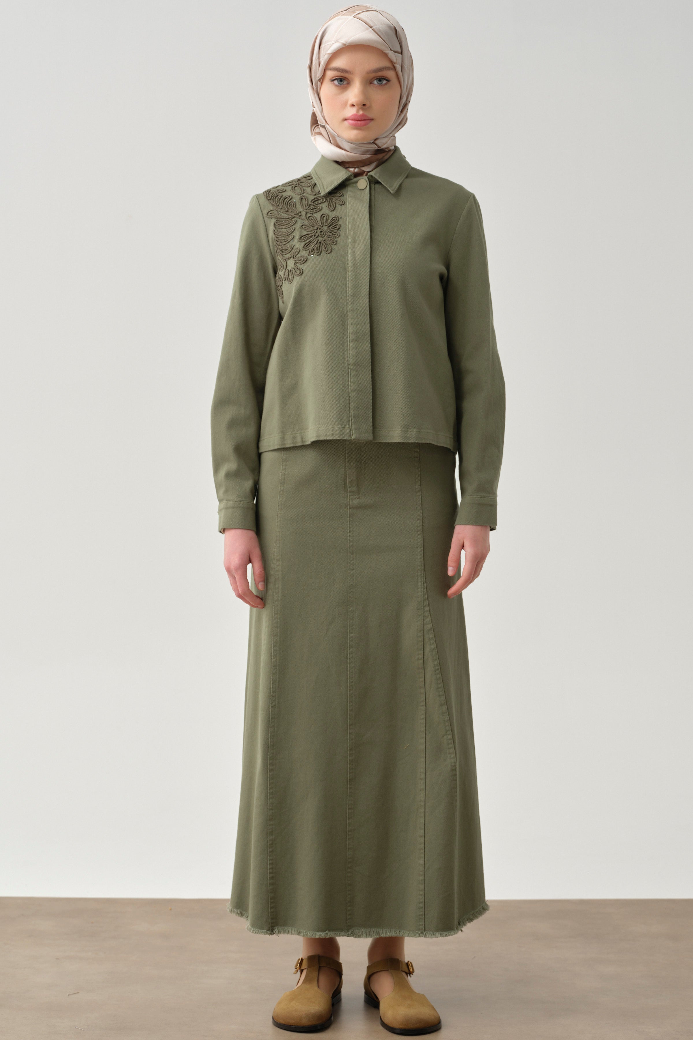 Püskül Detaylı Cepli Canvas Etek - Haki TUGBA