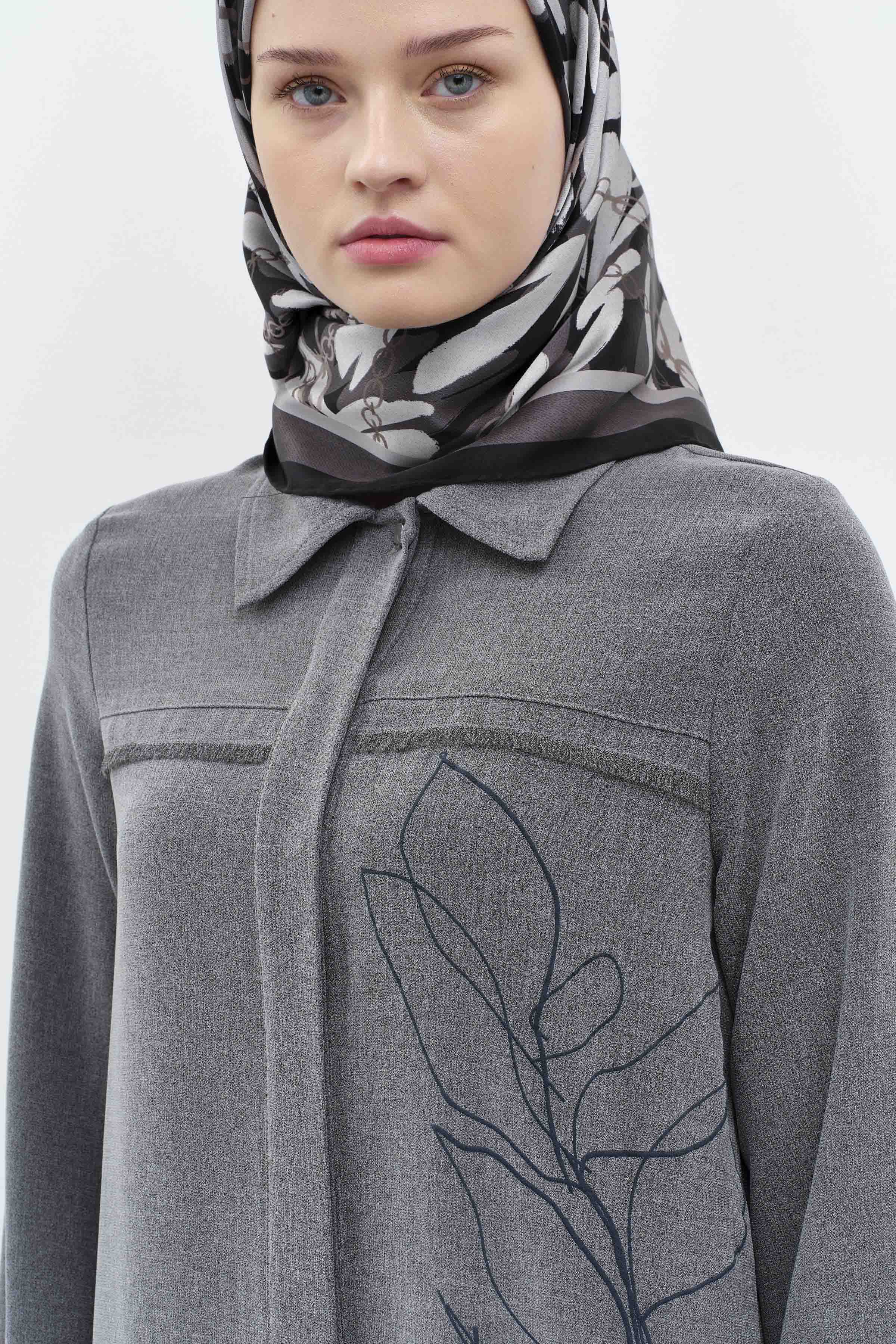 Püskül Detaylı Desen Baskılı Tunik - Antrasit TUGBA