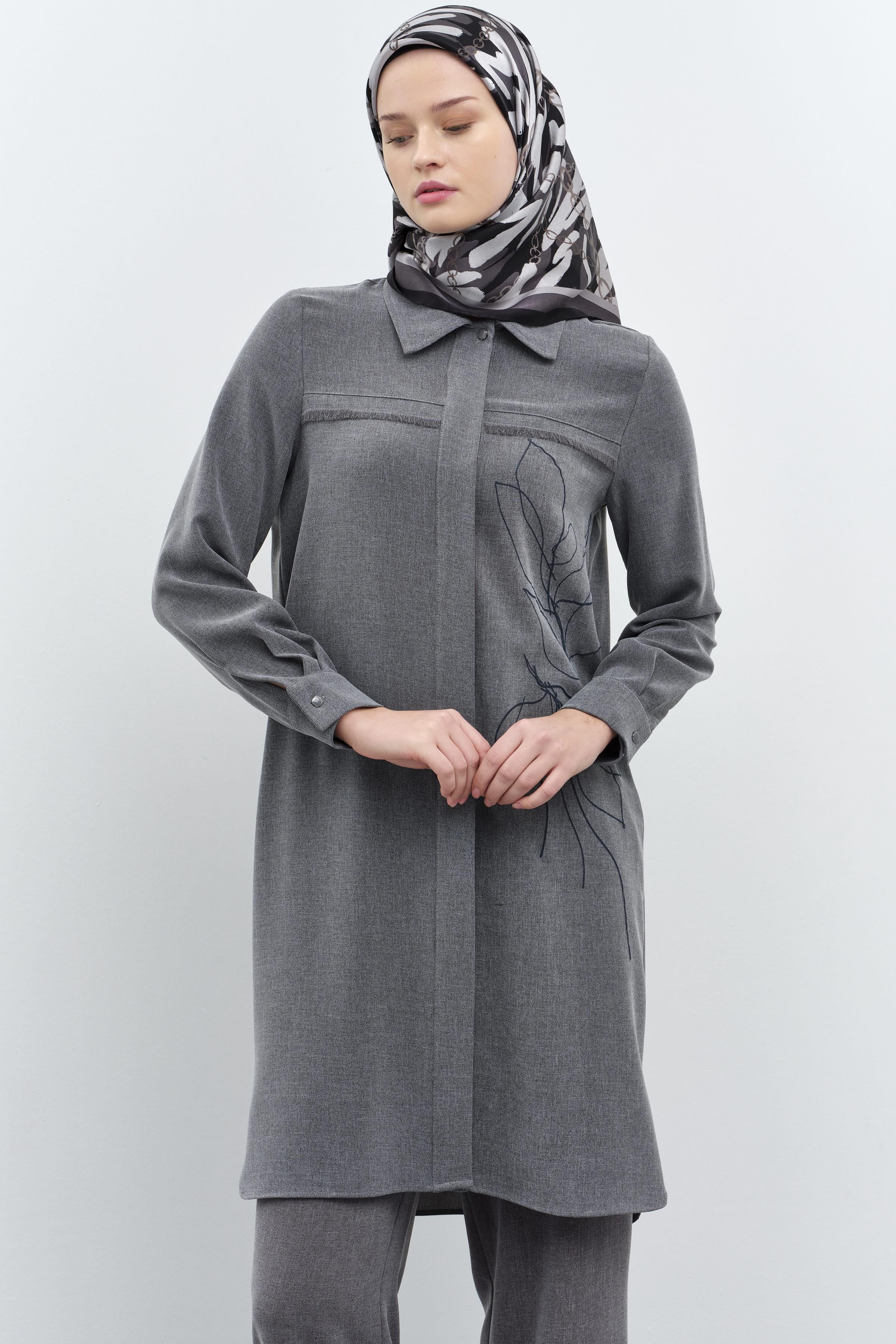 Püskül Detaylı Desen Baskılı Tunik - Antrasit TUGBA