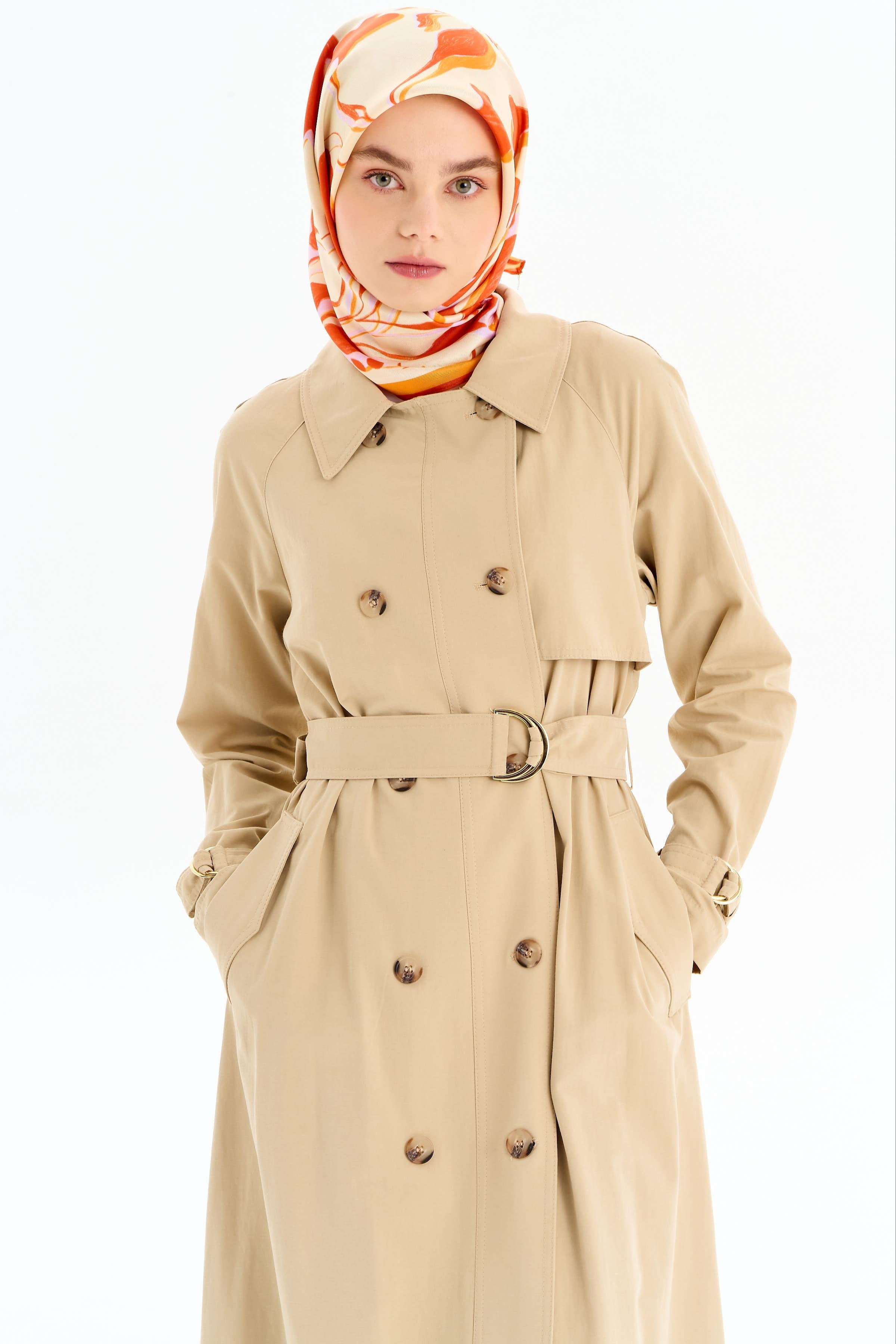 Reglan Kol Kruvaze Düğmeli Trenç - Bej TUGBA