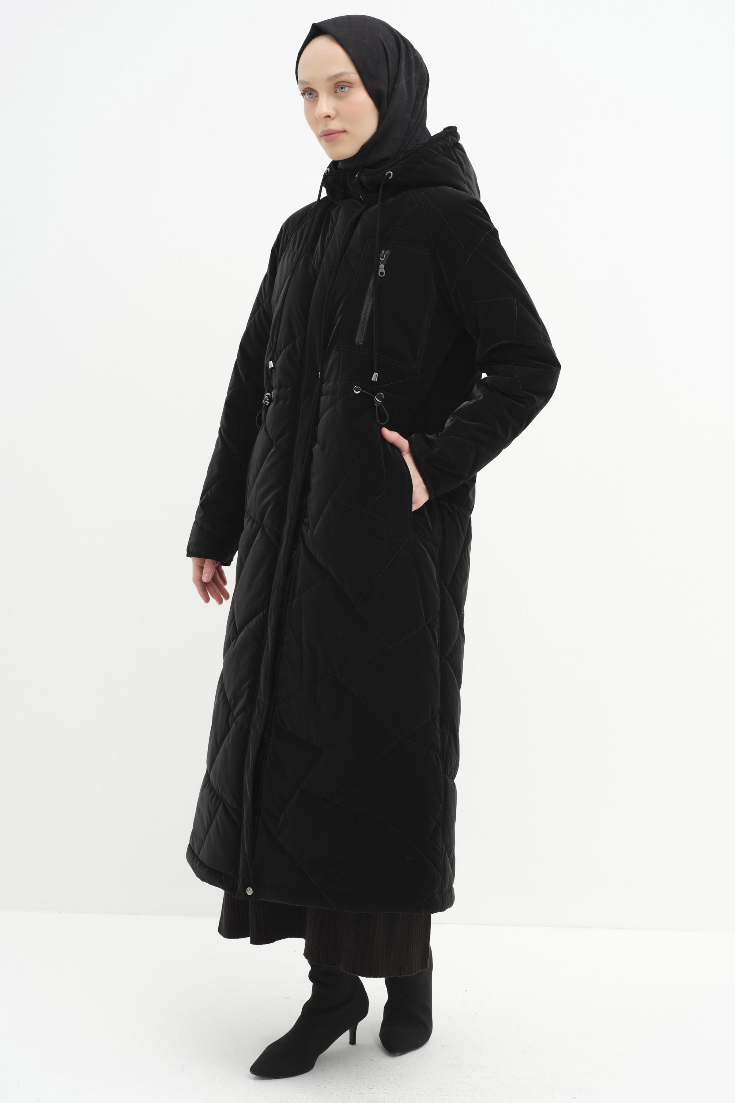 Reglan Kollu Kapitone Kaban - Siyah TUGBA