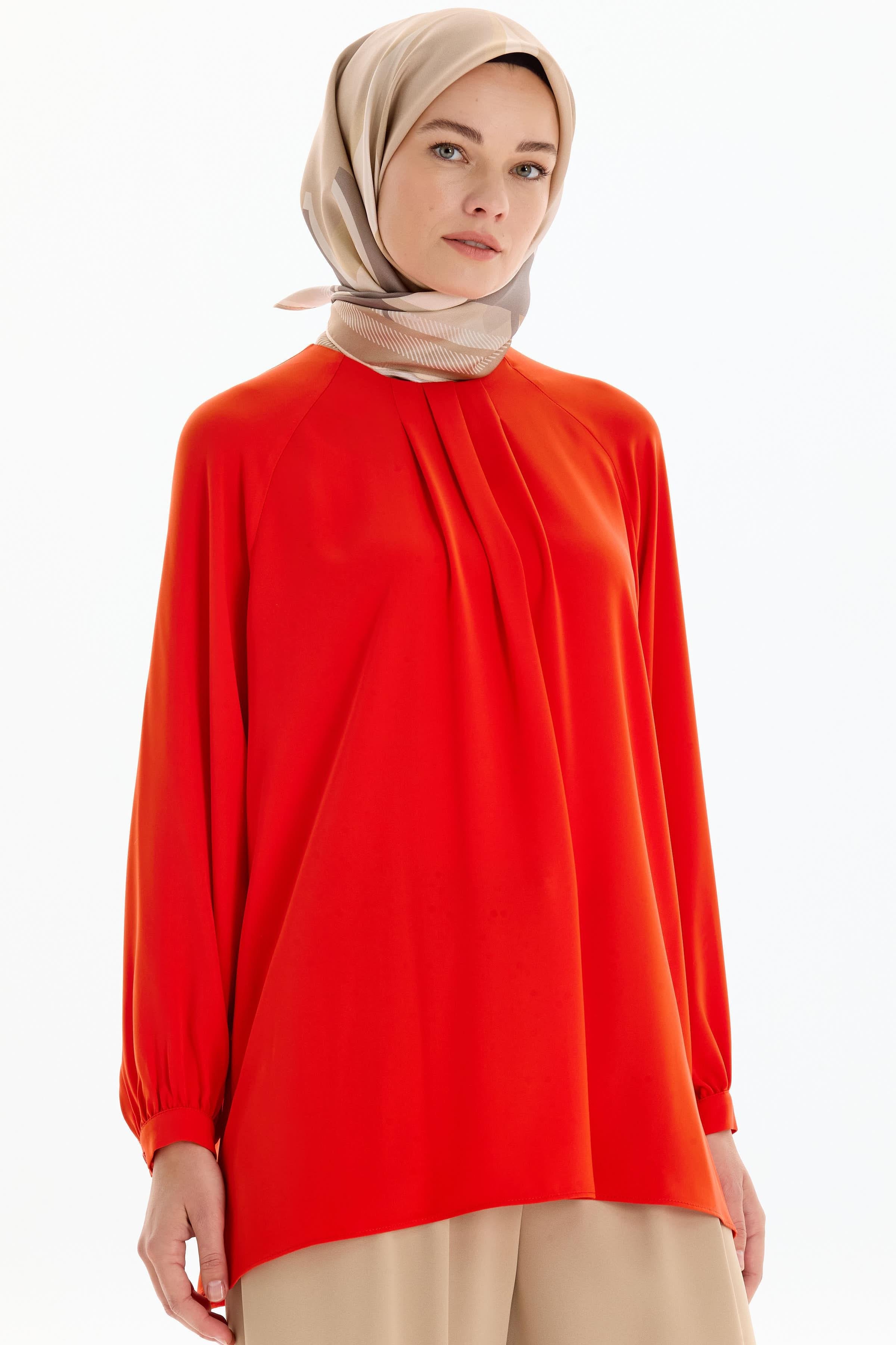 Reglan Kollu Pile Detaylı Bluz - Mercan TUGBA