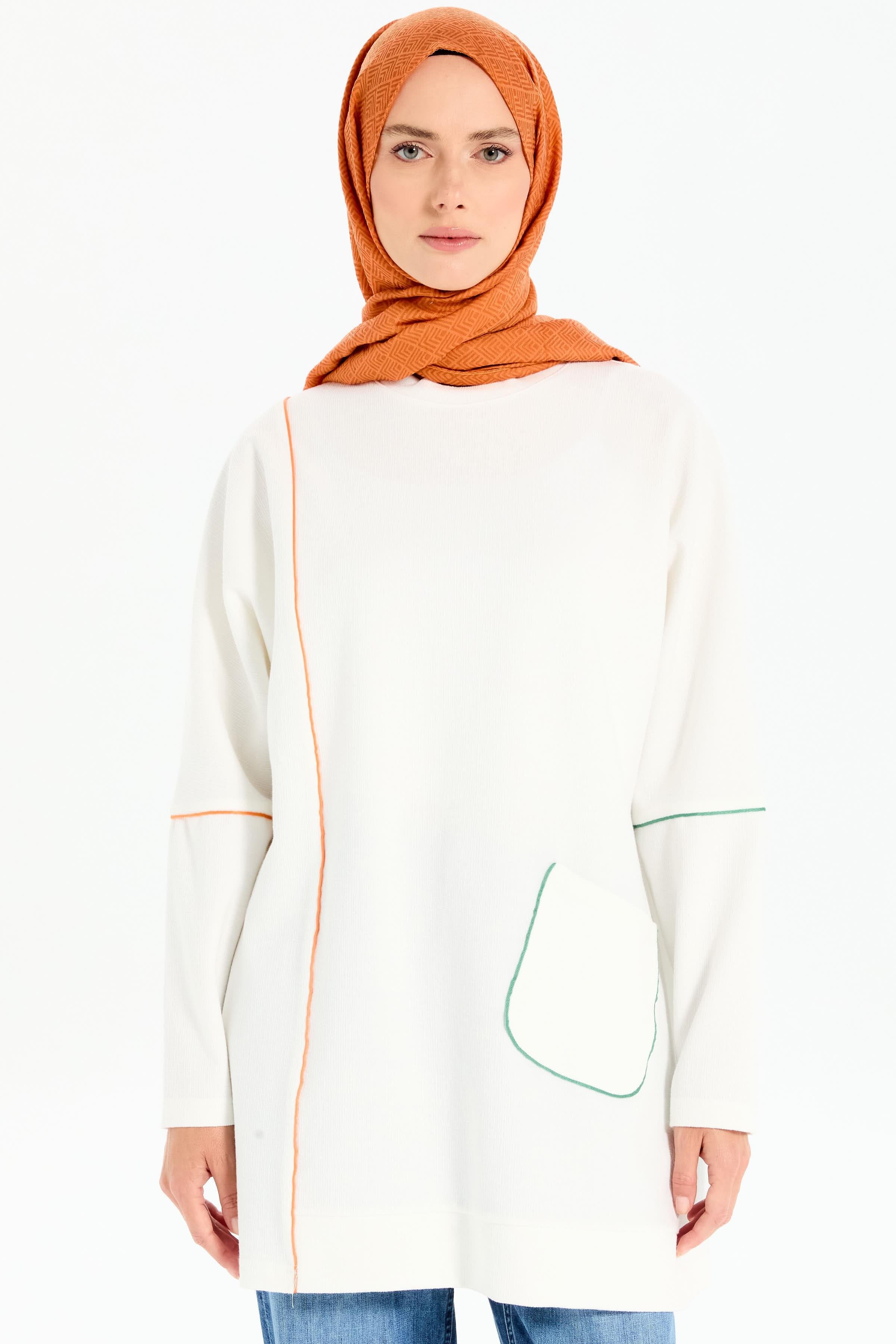 Renkli Biyeli Oversize Sweat - Ekru TUGBA