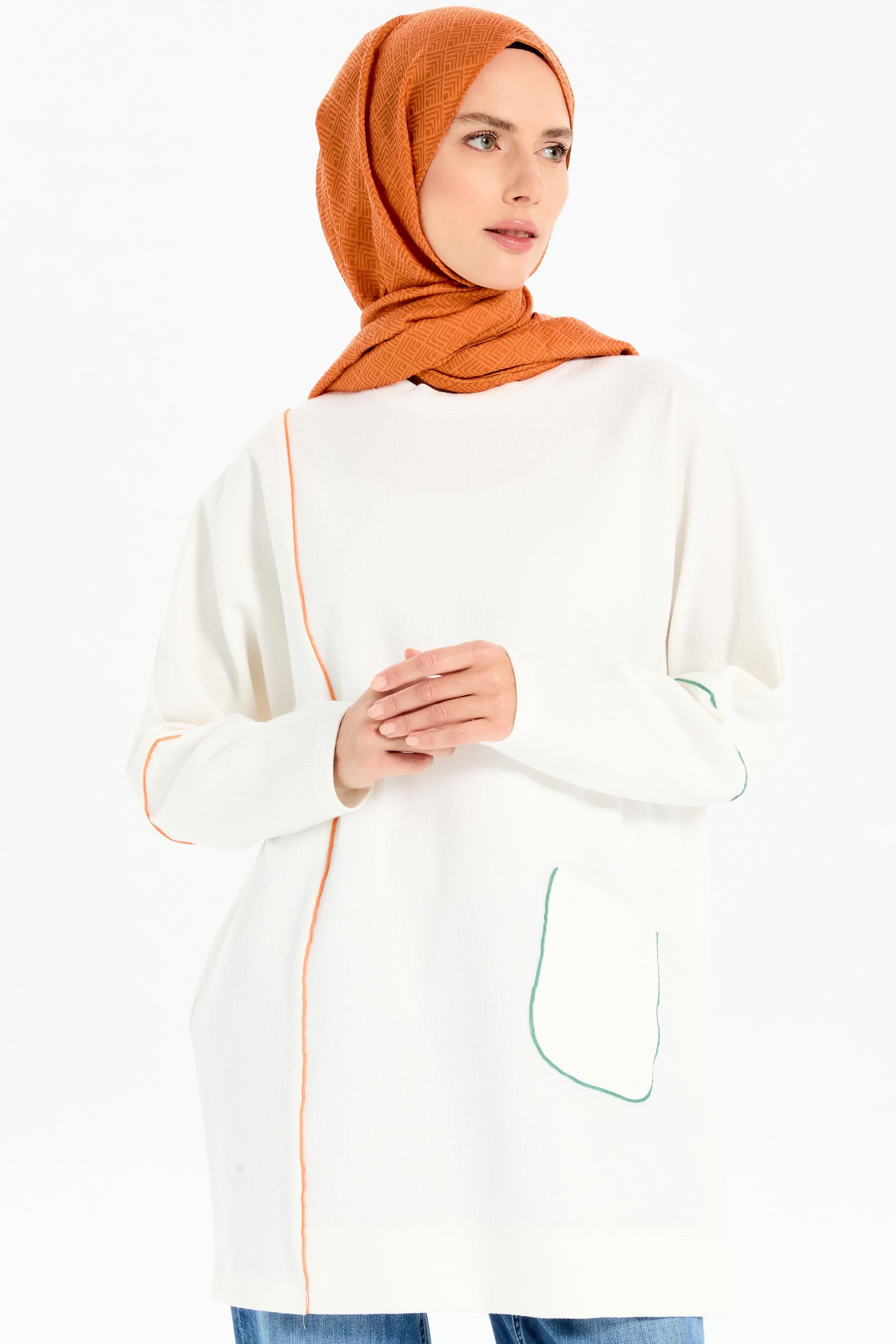 Renkli Biyeli Oversize Sweat - Ekru TUGBA