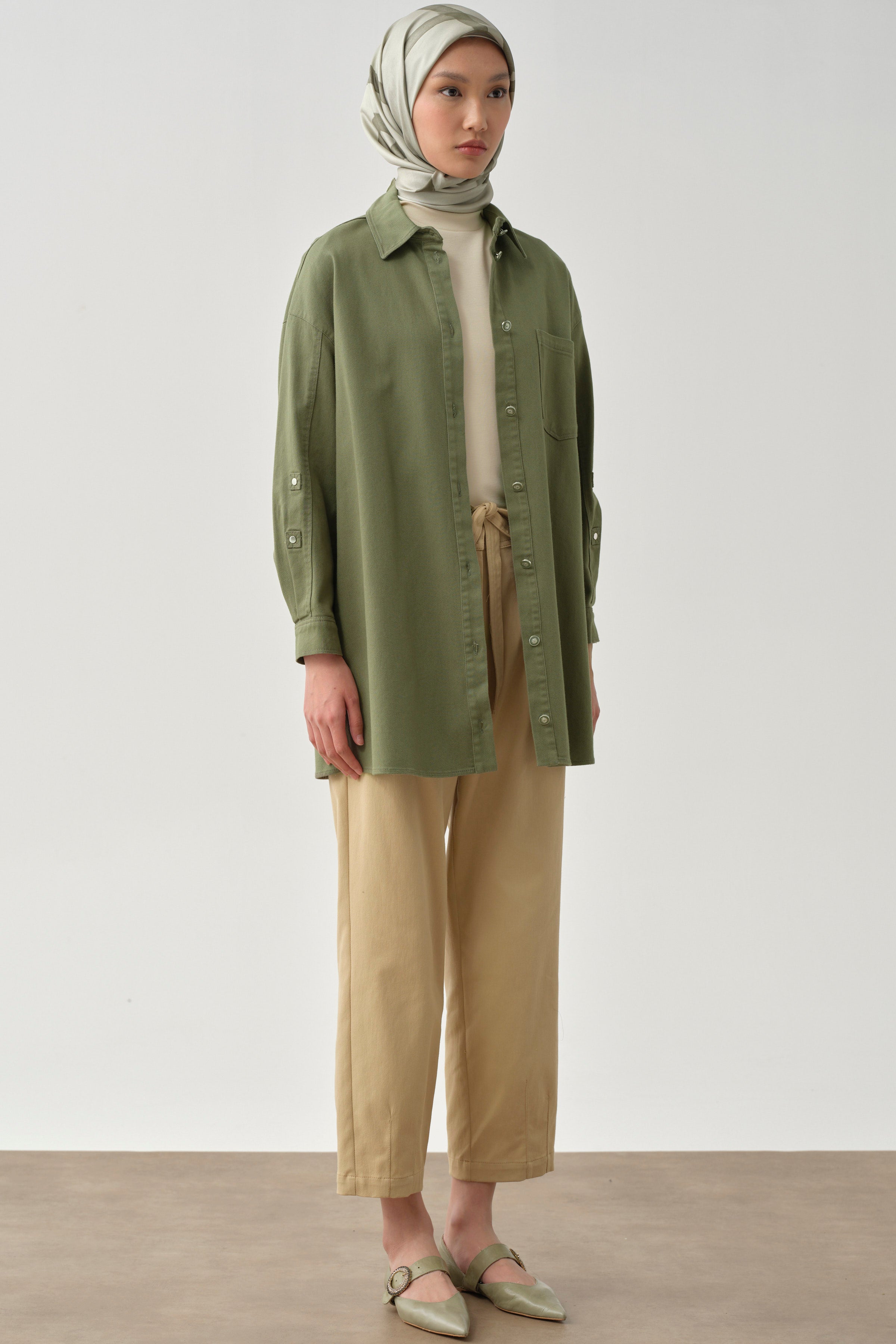 Rivet Detaylı Kanvas Gömlek - Haki TUGBA