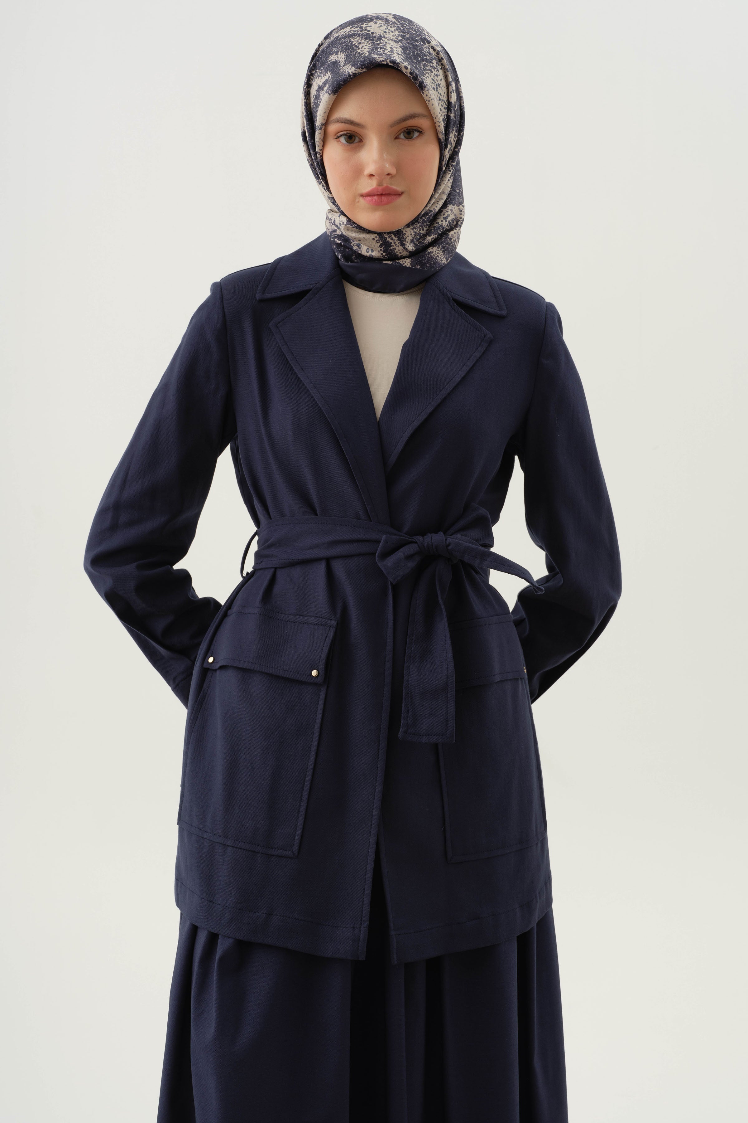 Rivet Detaylı Kemerli Ceket - Lacivert TUGBA