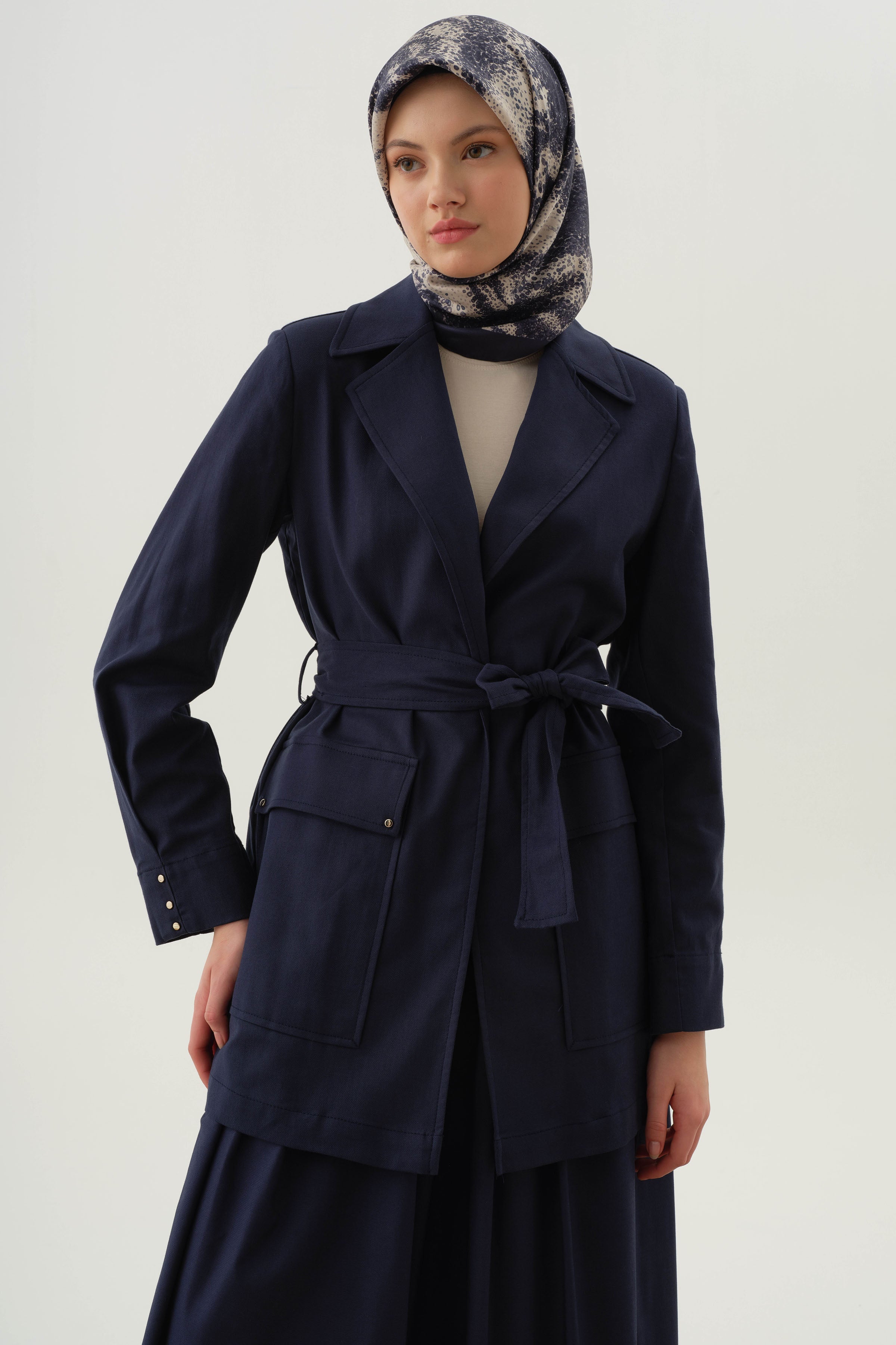 Rivet Detaylı Kemerli Ceket - Lacivert TUGBA