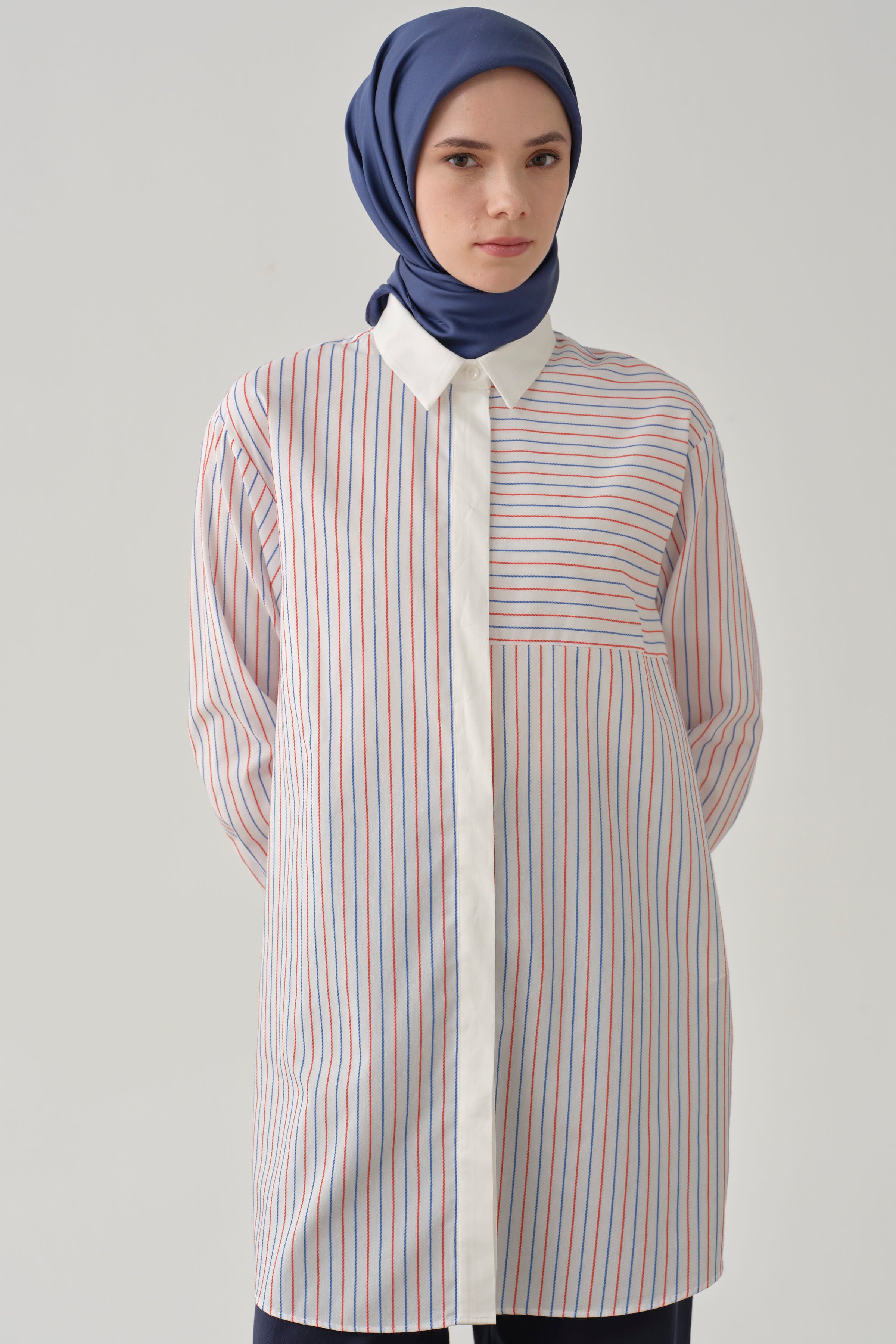 Roba Kesikli Çizgili Tunik - Kırmızı TUGBA