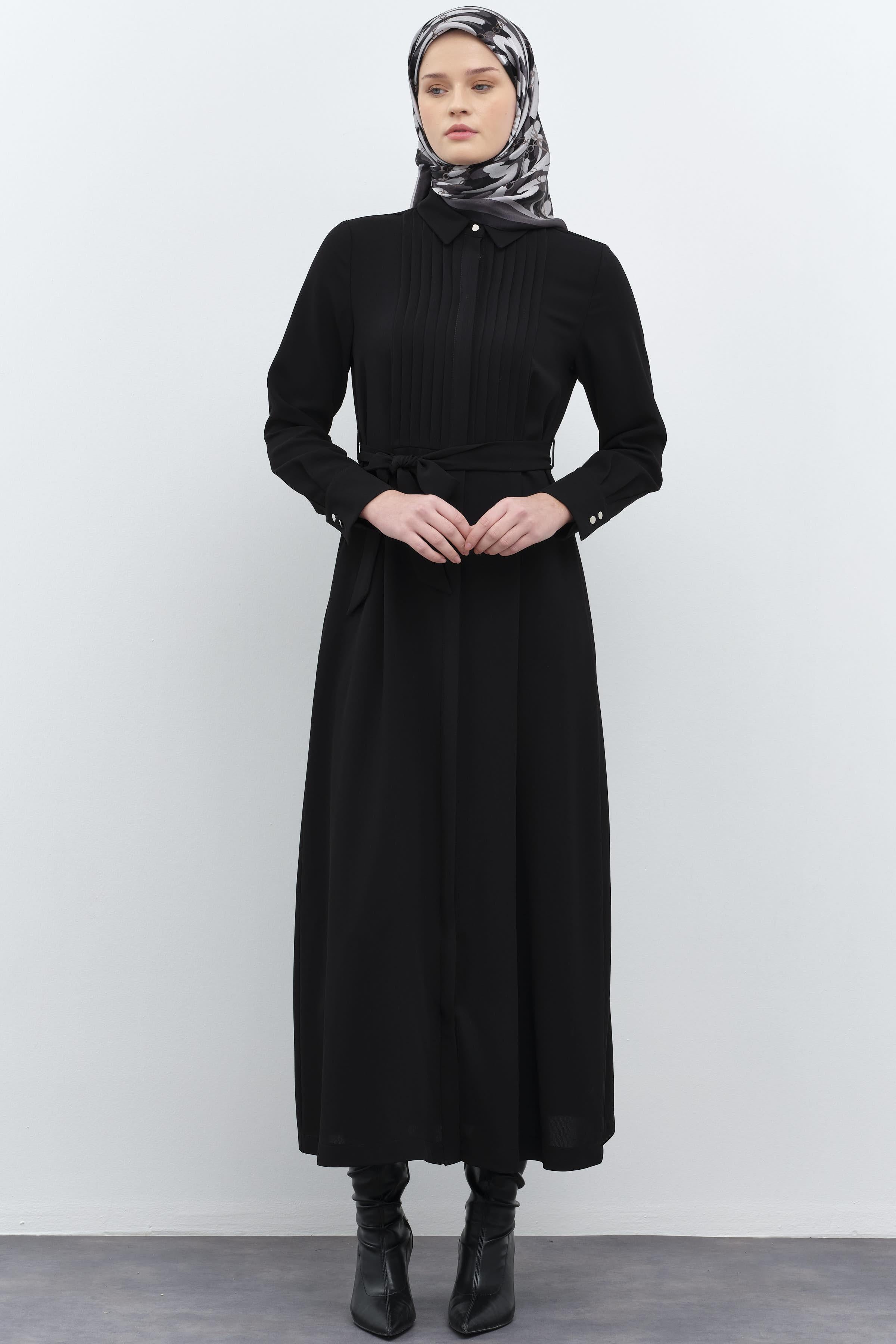 Robası Plise Detaylı Pardesü - Siyah TUGBA