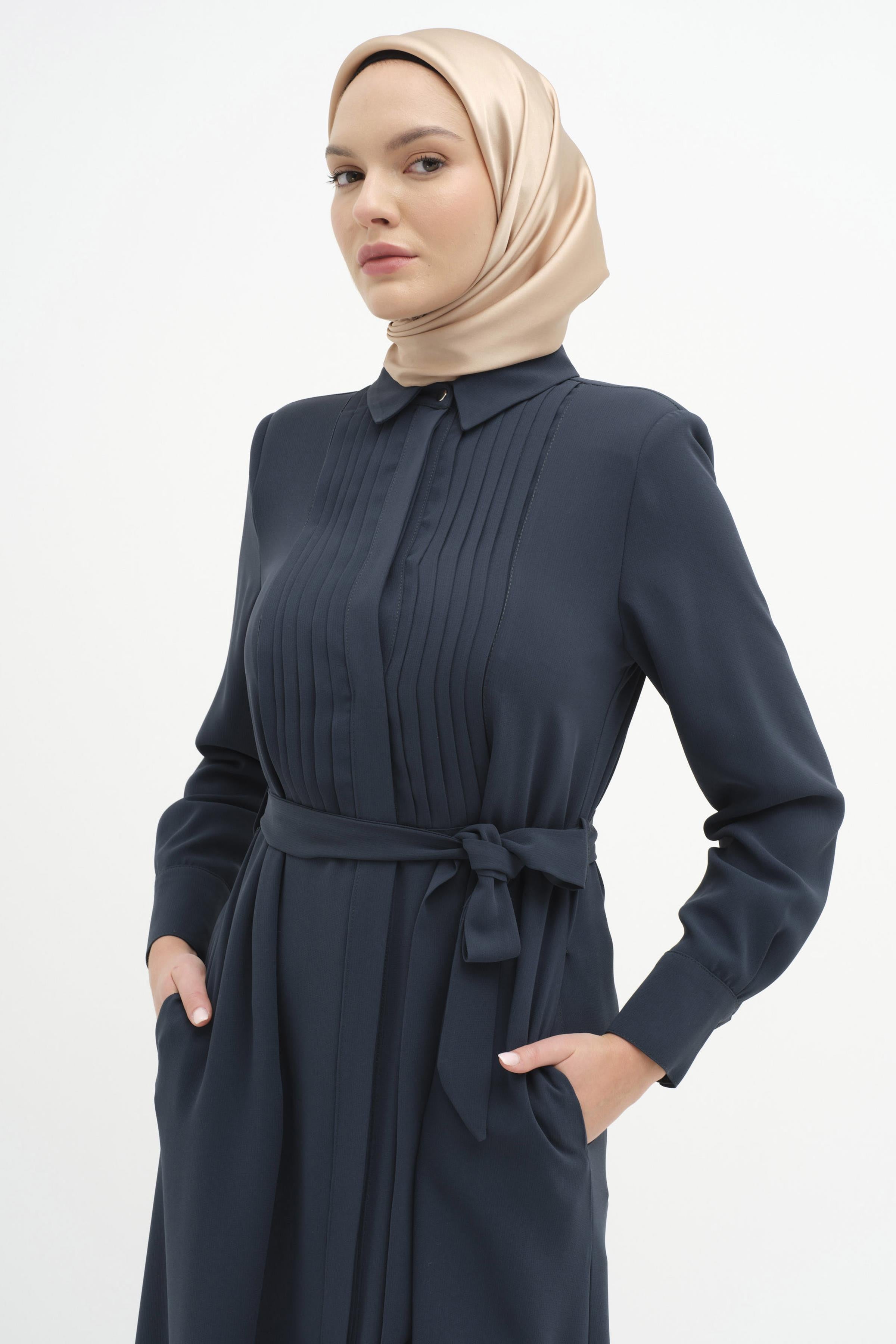 Robası Plise Detaylı Pardesü - Zümrüt TUGBA