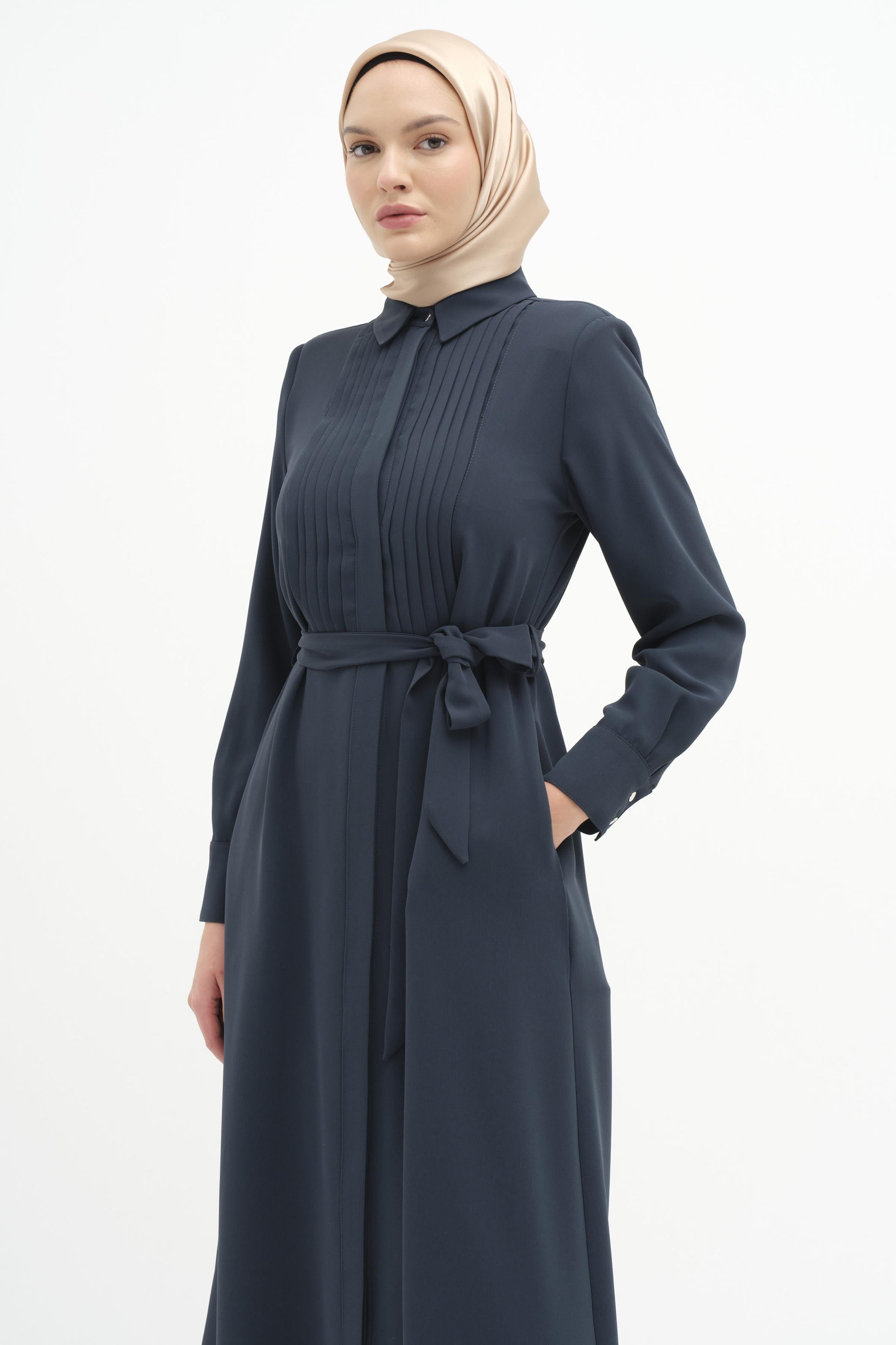 Robası Plise Detaylı Pardesü - Zümrüt TUGBA