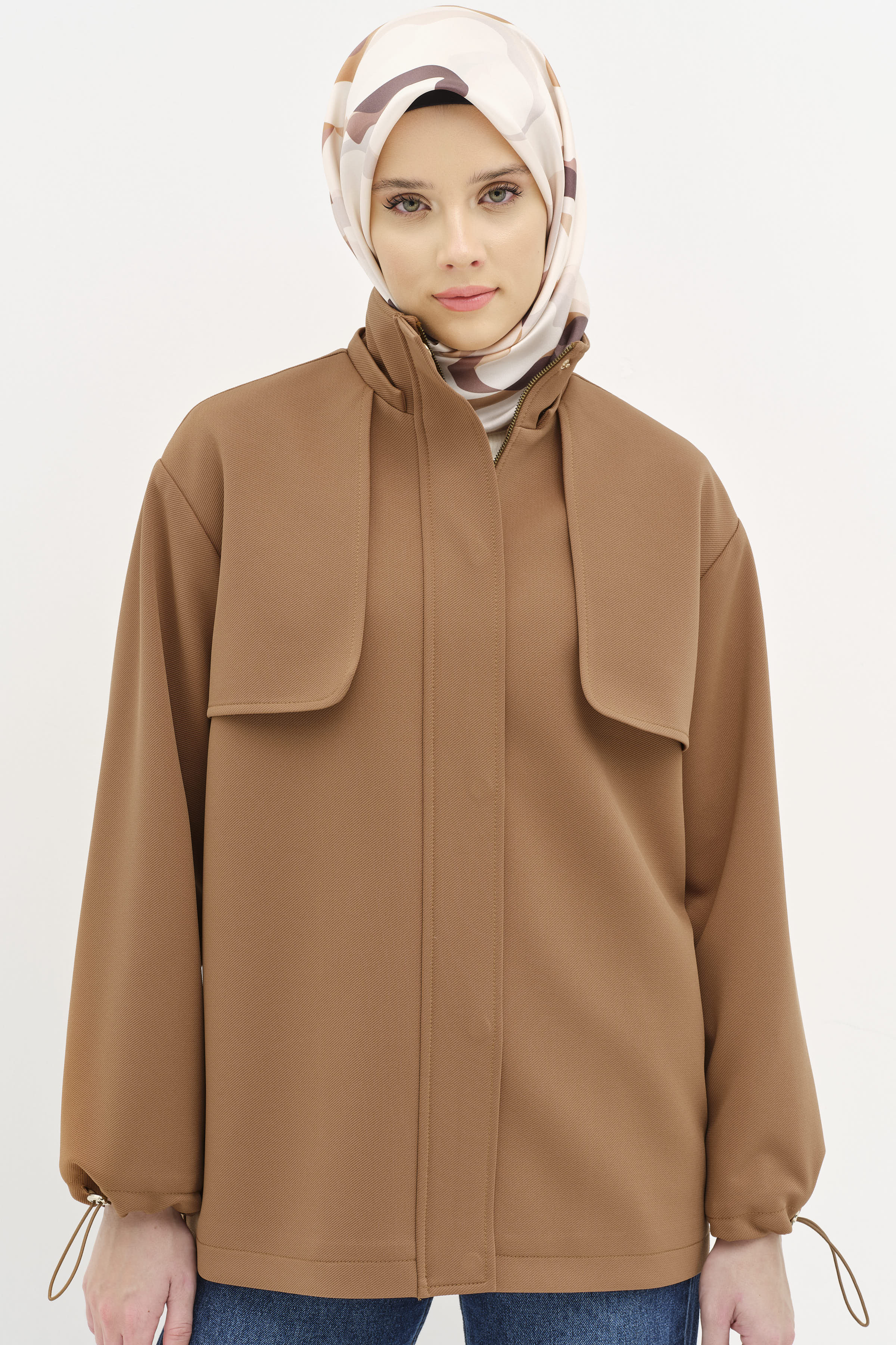 Rüzgarlık Detaylı Kapüşonlu Mont - Taba TUGBA