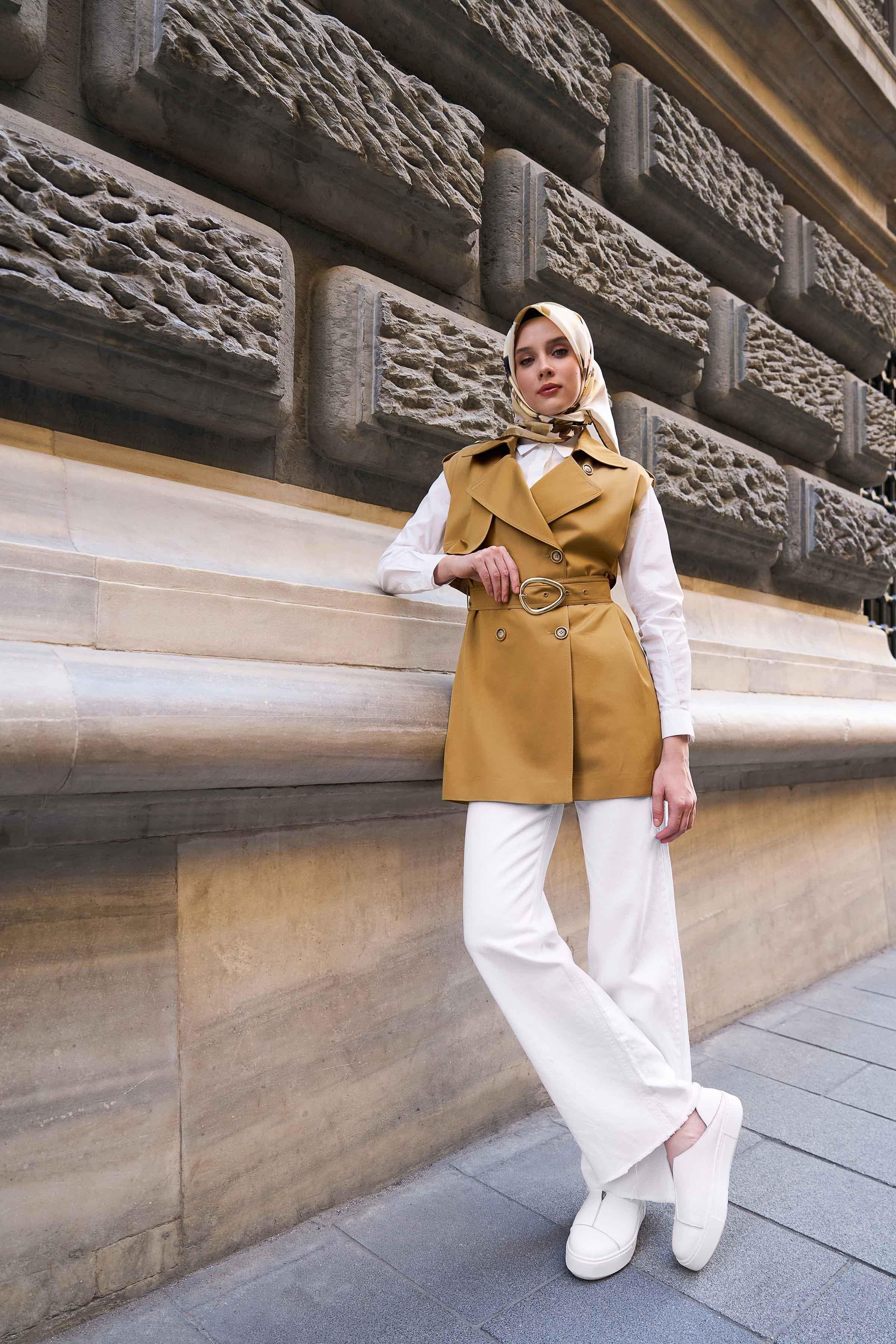 Rüzgarlık Detaylı Kruvaze Yelek - Camel TUGBA