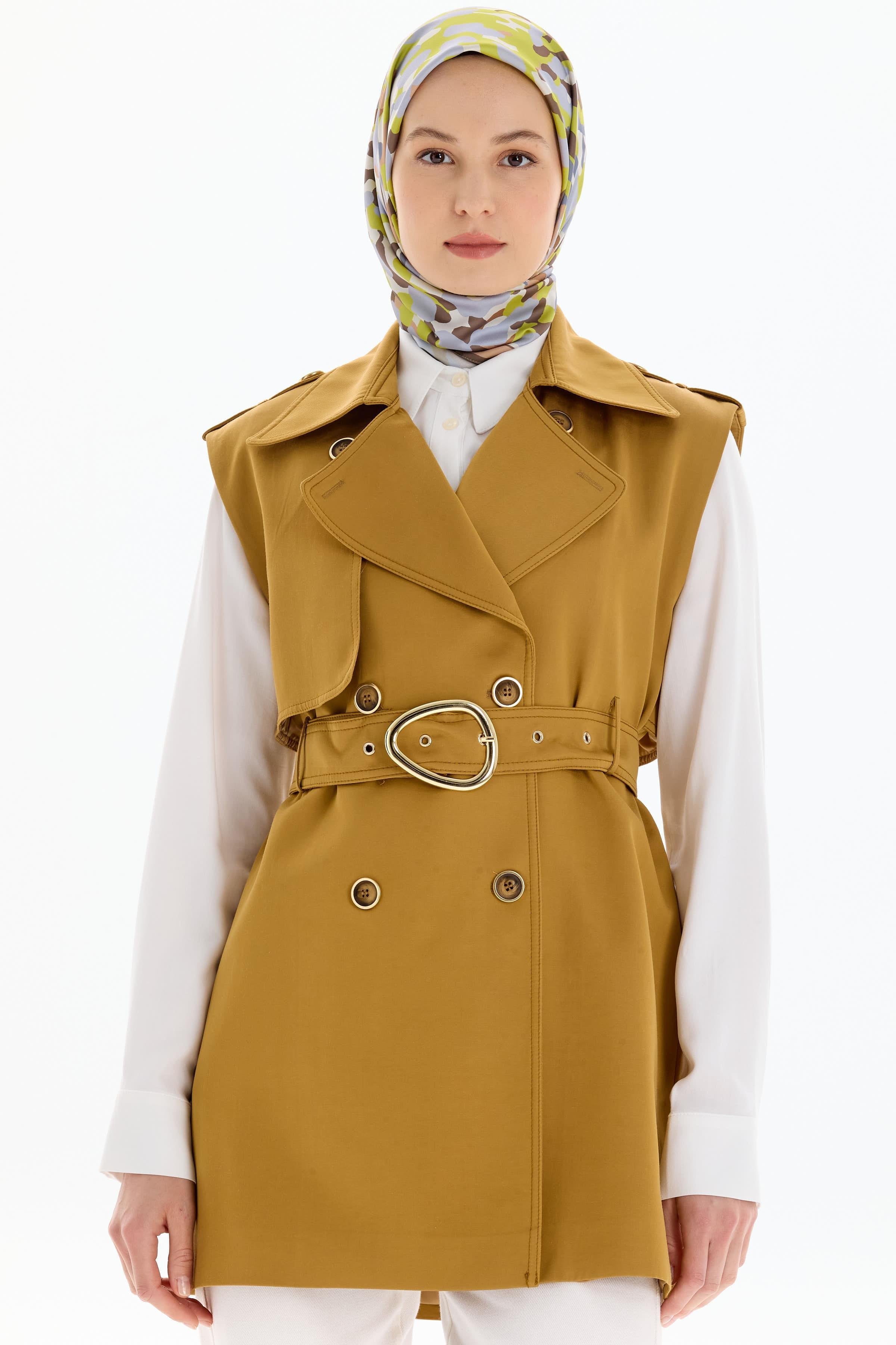 Rüzgarlık Detaylı Kruvaze Yelek - Camel TUGBA