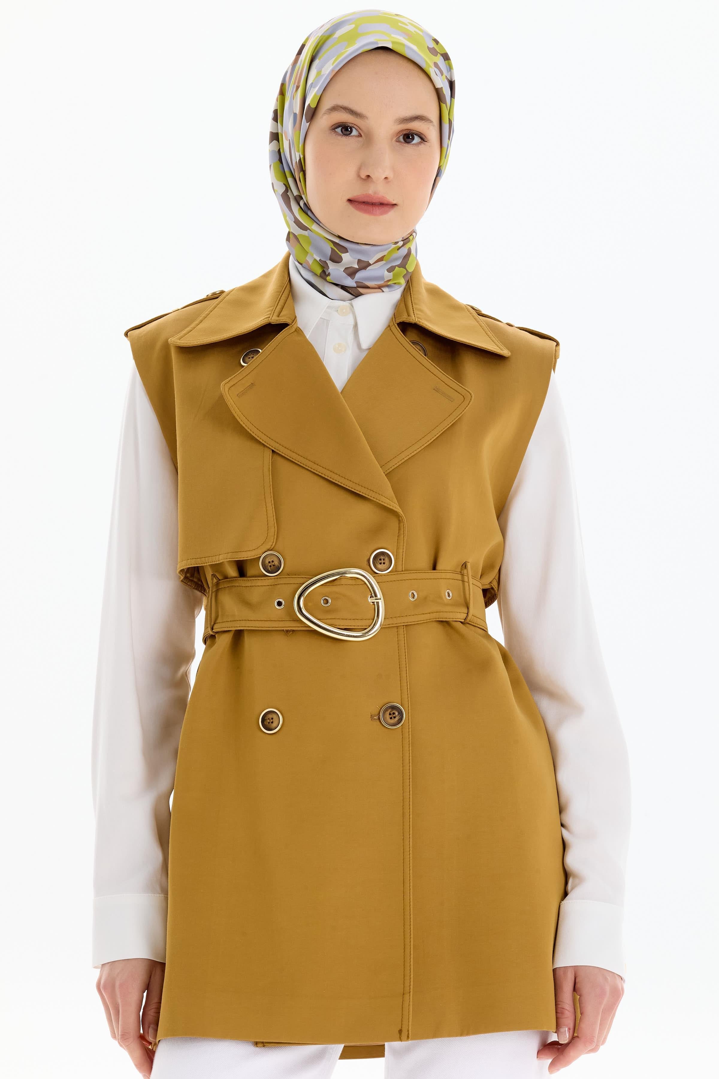 Rüzgarlık Detaylı Kruvaze Yelek - Camel TUGBA