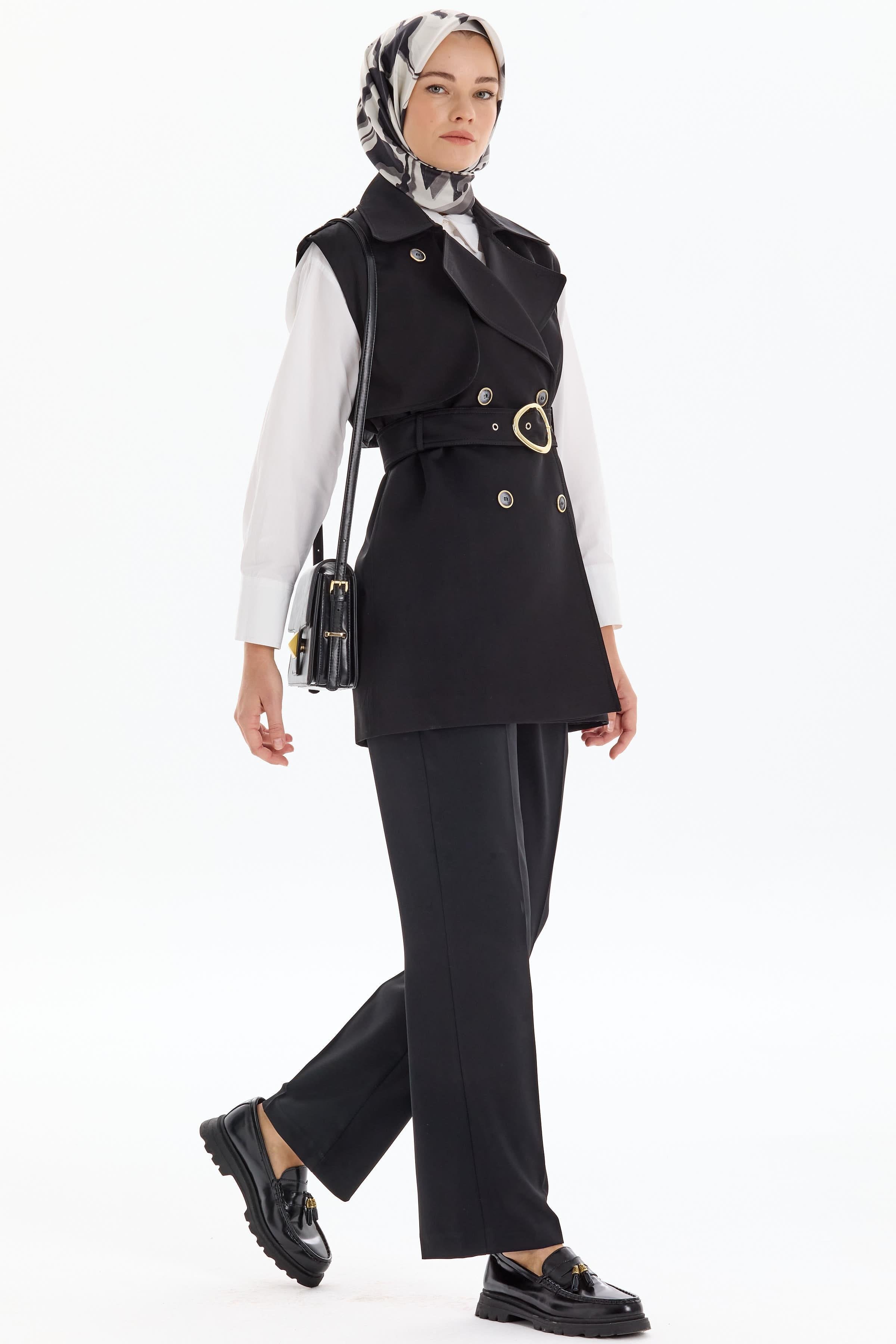 Rüzgarlık Detaylı Kruvaze Yelek - Siyah TUGBA